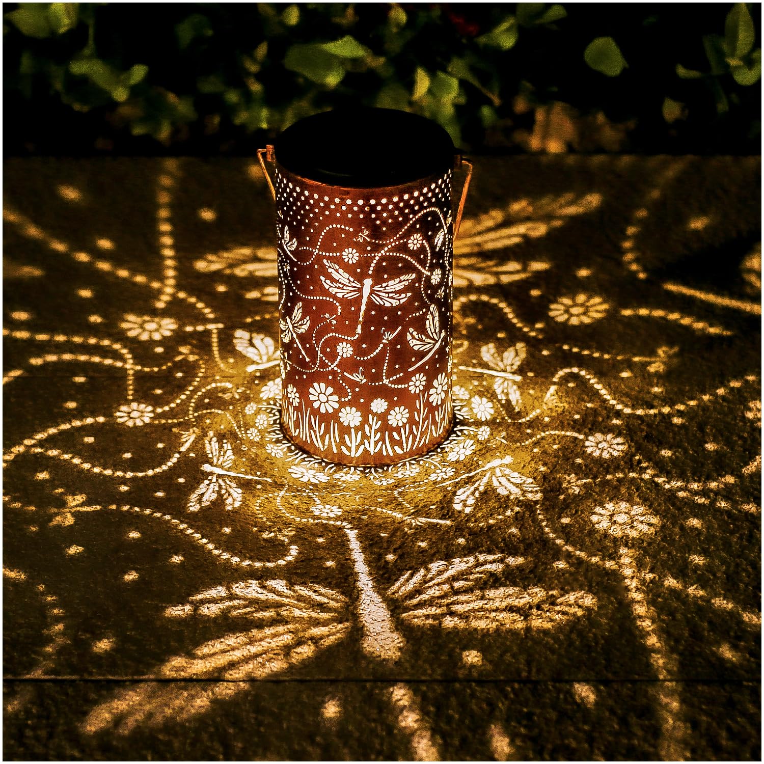 Dragonfly Solar Lanterns Outdoor Waterproof Hanging Solar Lights Dragonfly Gifts for Women Men Metal Decorative LED Lanterns for