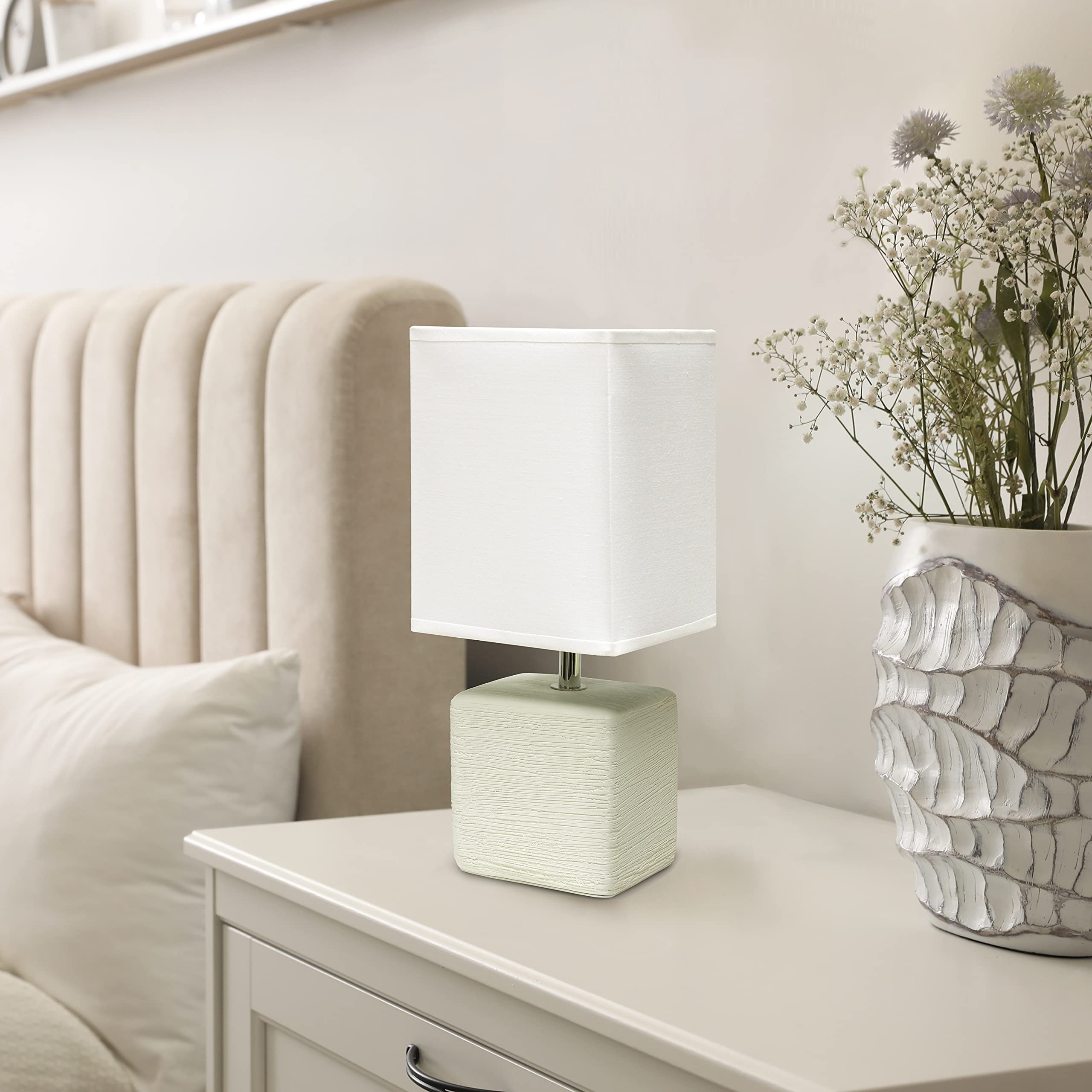 Simple Designs LT2072-OFF Faux Stone Table Lamp, Ceramic, Off White with White Shade, 1 Count