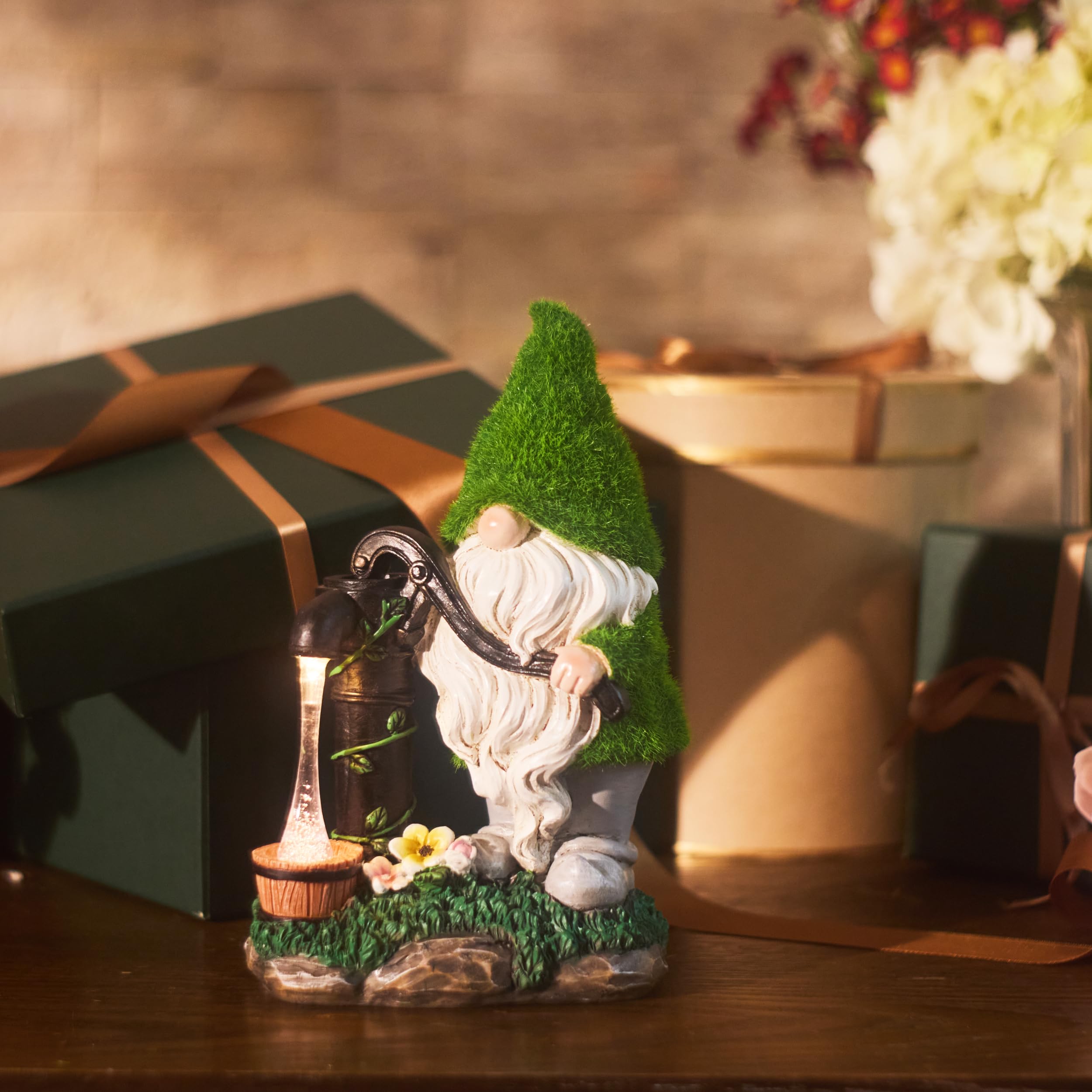 TERESA'S COLLECTIONS Garden Gnome Decor with Solar Lights, 9" Green Resin Outdoor Ornament for Porch & Patio