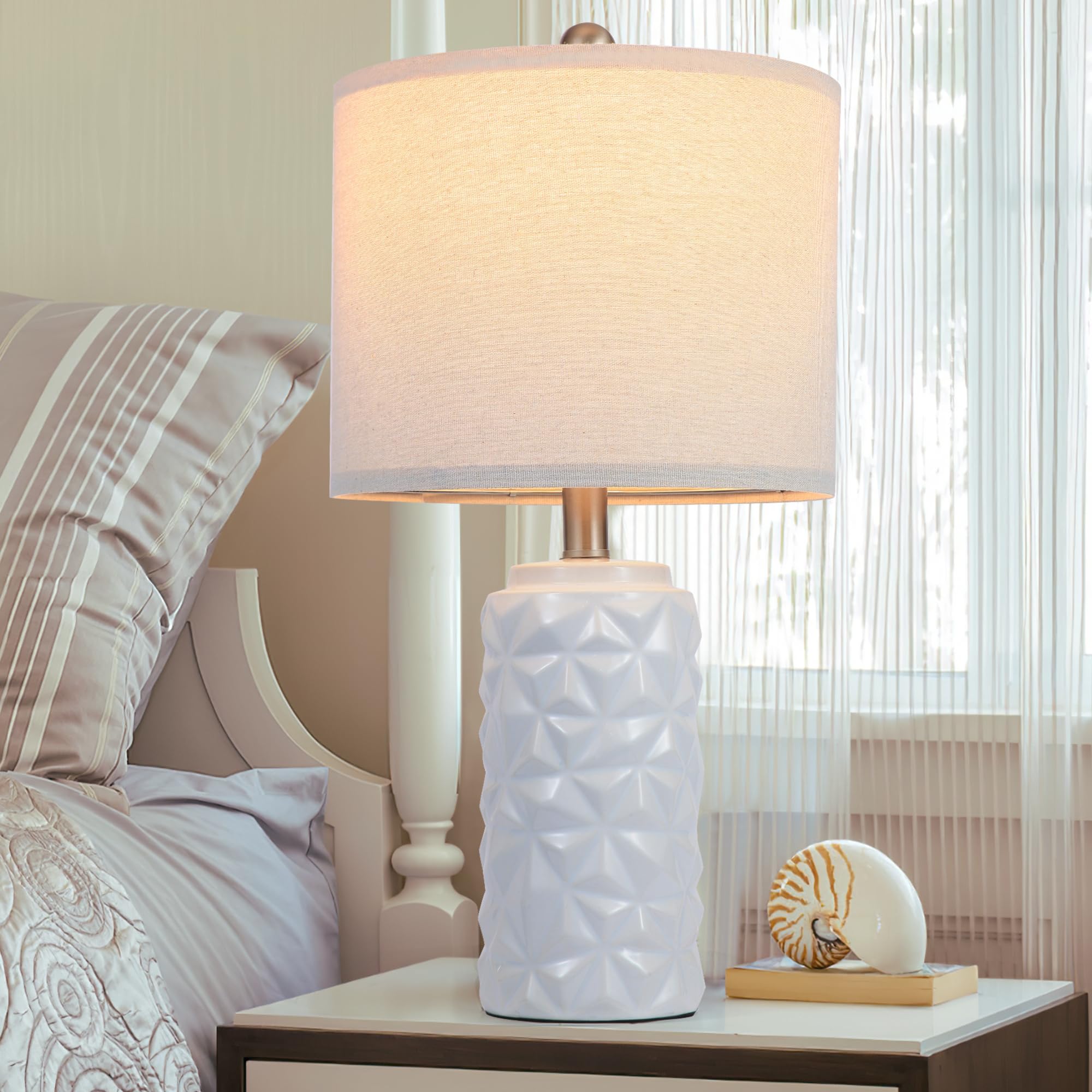 Ikopyal 22'' White Modern Ceramic Bedside Lamp For Bedroom Decor Farmhouse Table Lamp For Living Room Office Dorm