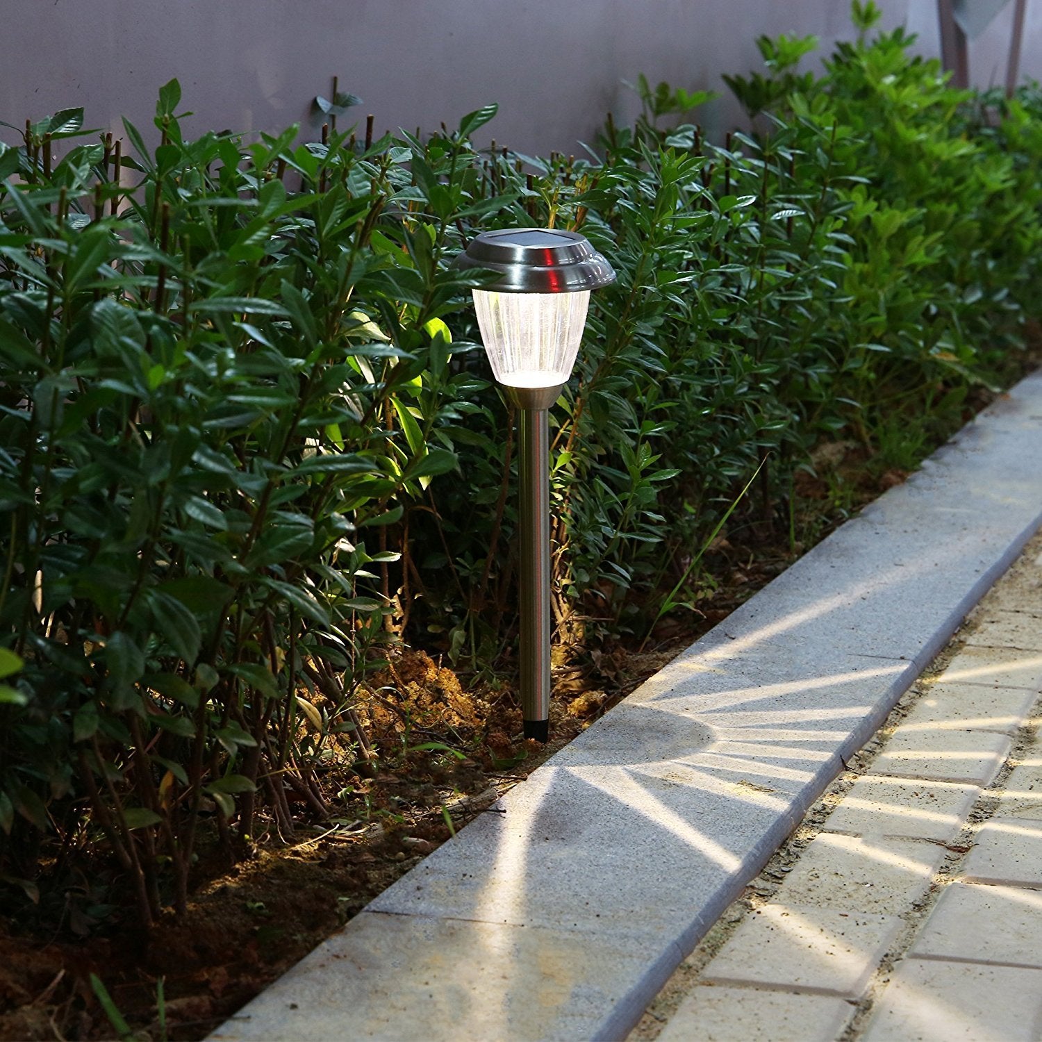 voona Solar LED Outdoor Pathway Lights 8-Pack Stainless Steel Landscape Lighting, Silver, Model JJBH0003