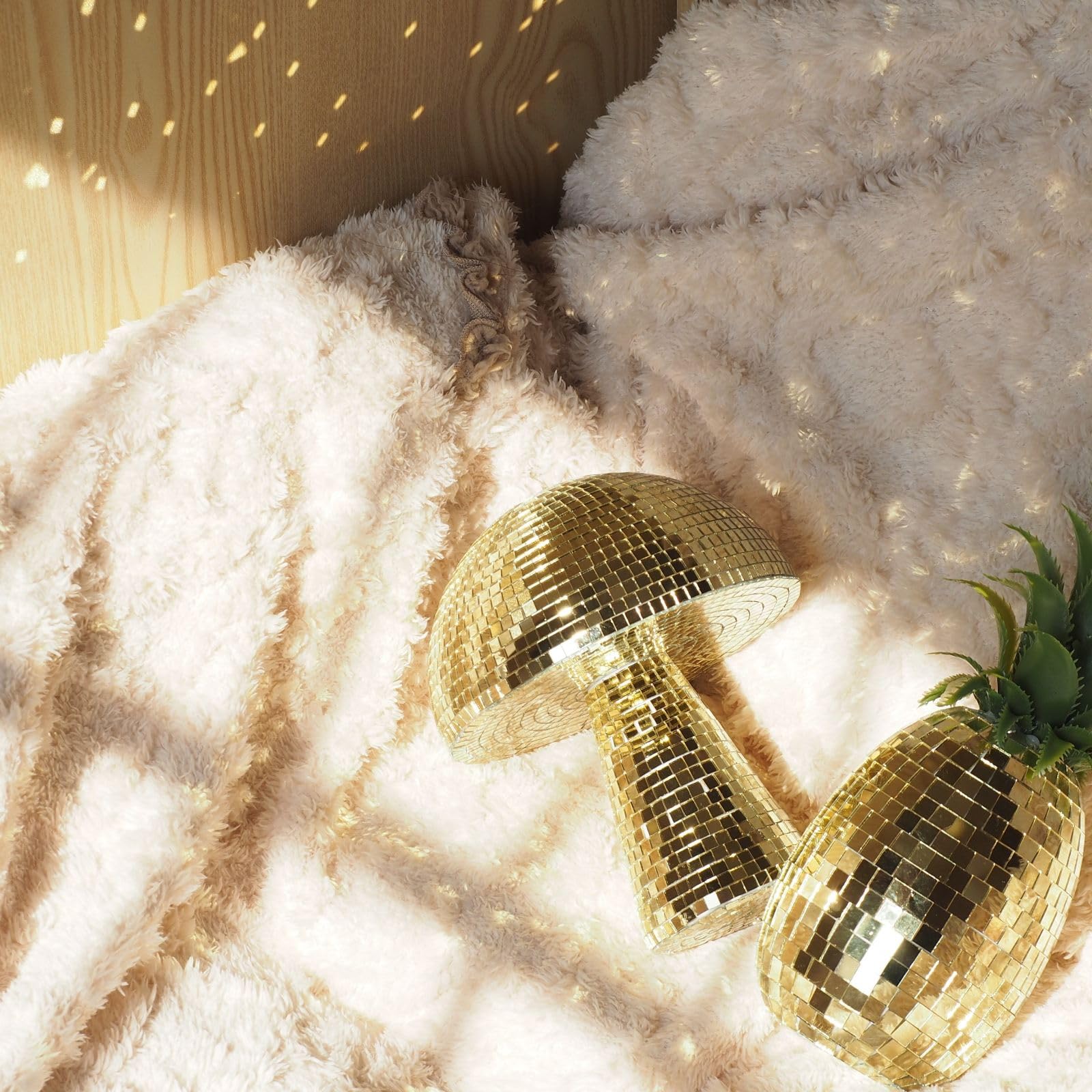 Yeehlmer Creative Mushroom Disco Ball For Party Table Decor Mirror Retro Handmade Disco Ball Mushroom Shape Home Art Decorations Bar Ornaments (Gold M(7))