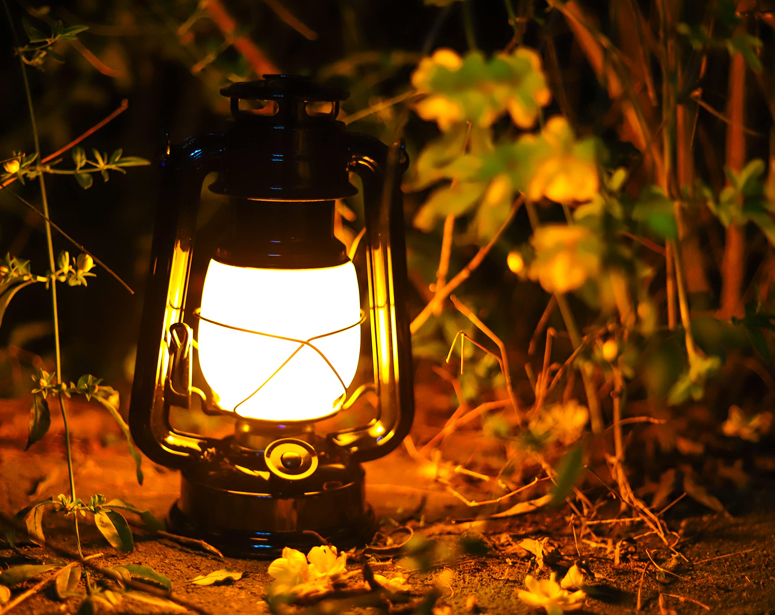 YAKii LED Vintage Flame Lantern, Metal Hanging Lantern, Battery Operated, Black, Pack of 2, Model LP023F-B-2