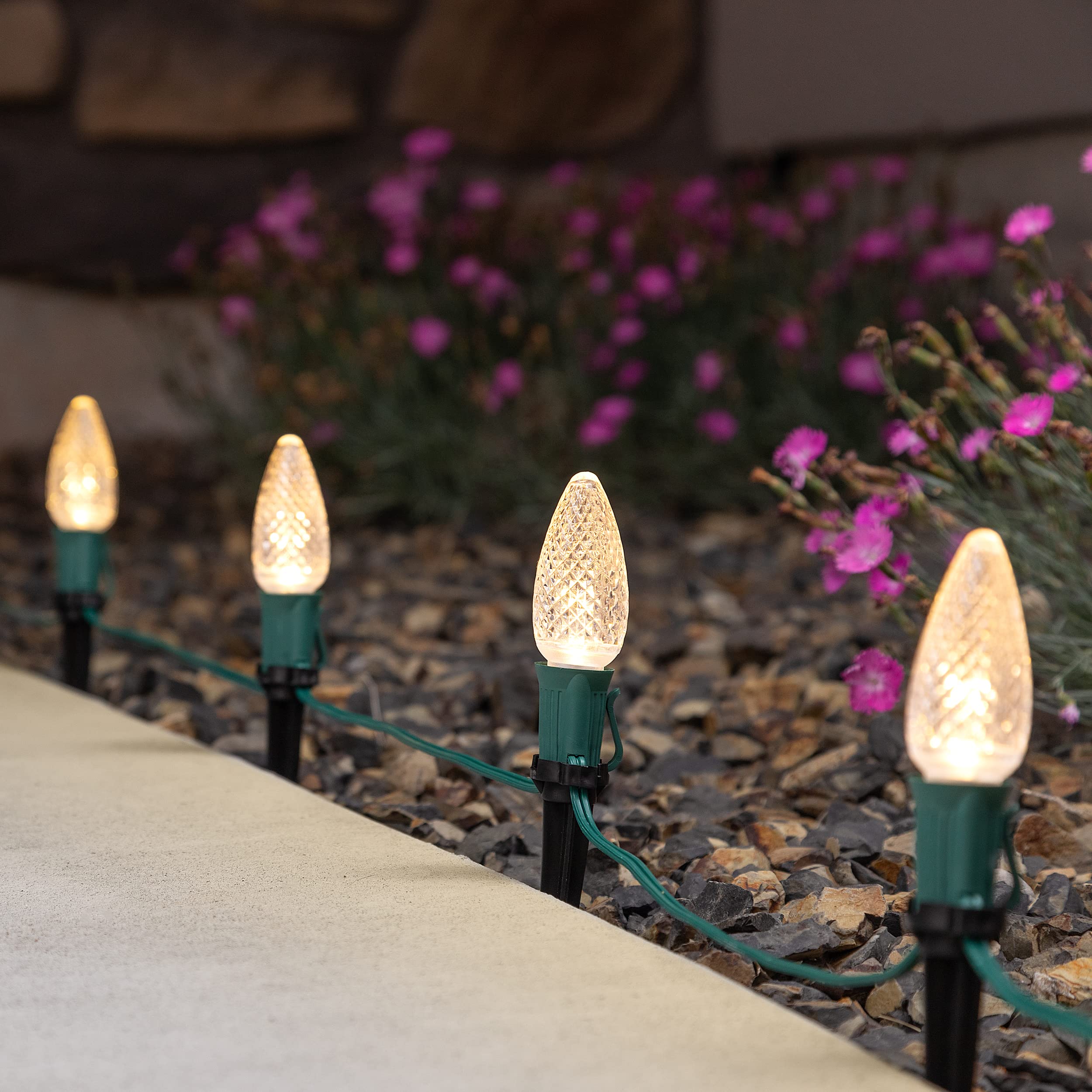HLO Lighting Christmas Light Stakes | 5-Inch Universal Outdoor Stakes | Break-Resistant | Pack of 100 | Neutral Color