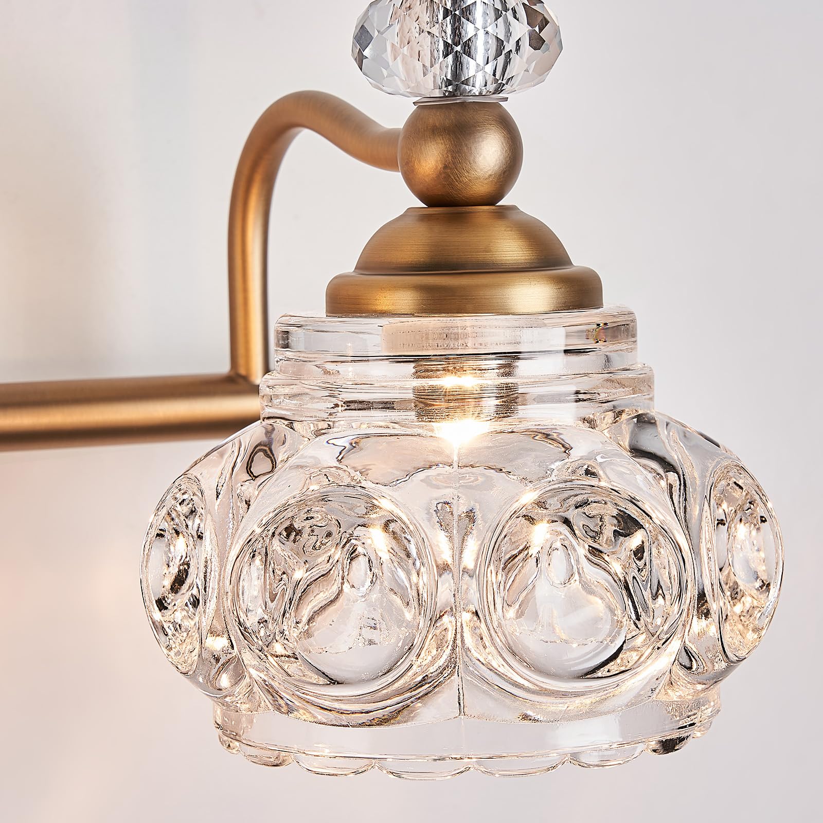 DJFHKO Vintage Bathroom Light Fixtures 4 Light Vanity Lighting Fixtures Brass Bathroom Vanity Light