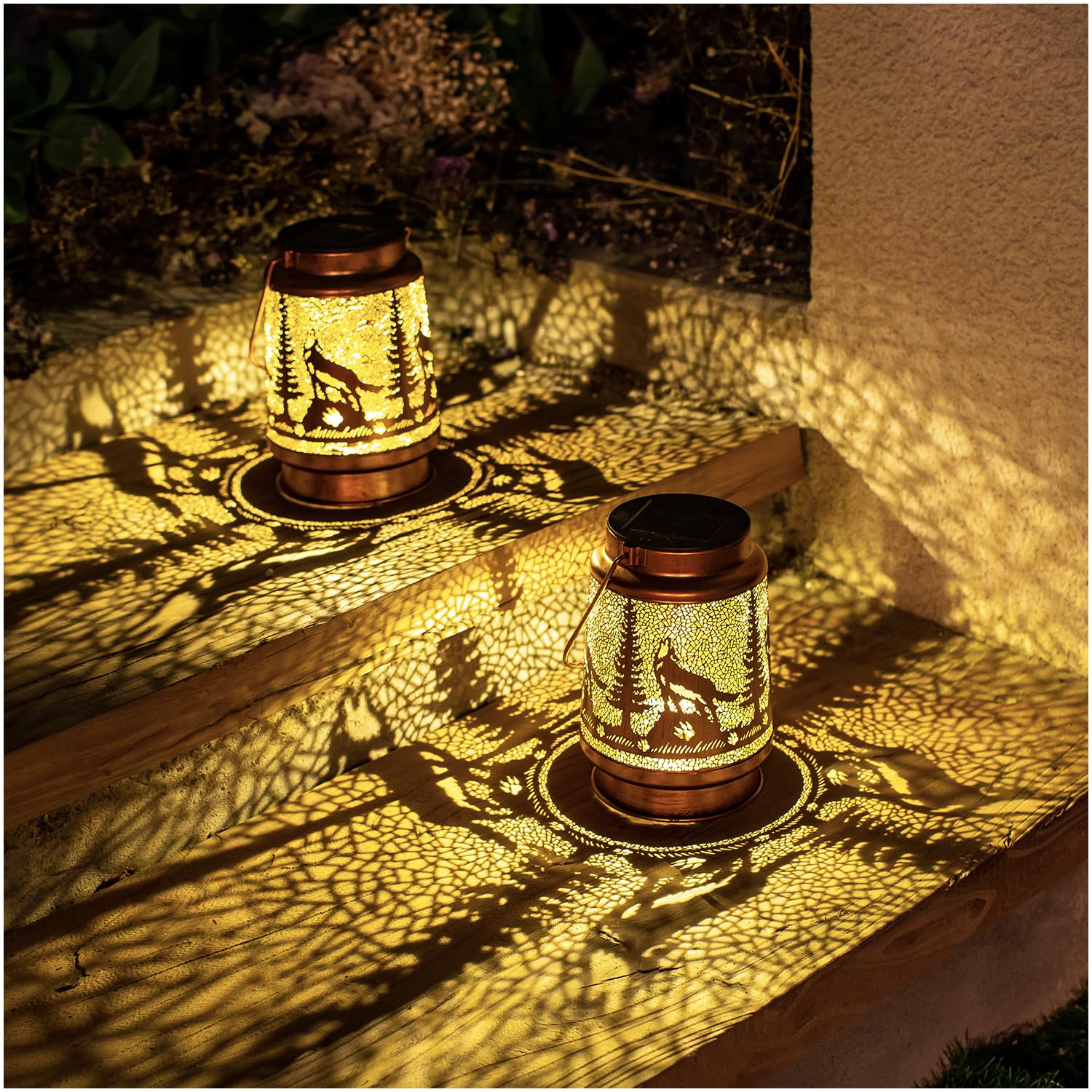 2 Pack Wolf Solar Lanterns Outdoor Waterproof Hanging Solar Lights Wolf Gifts for Women Men Metal Decorative LED Wolf Lanterns f