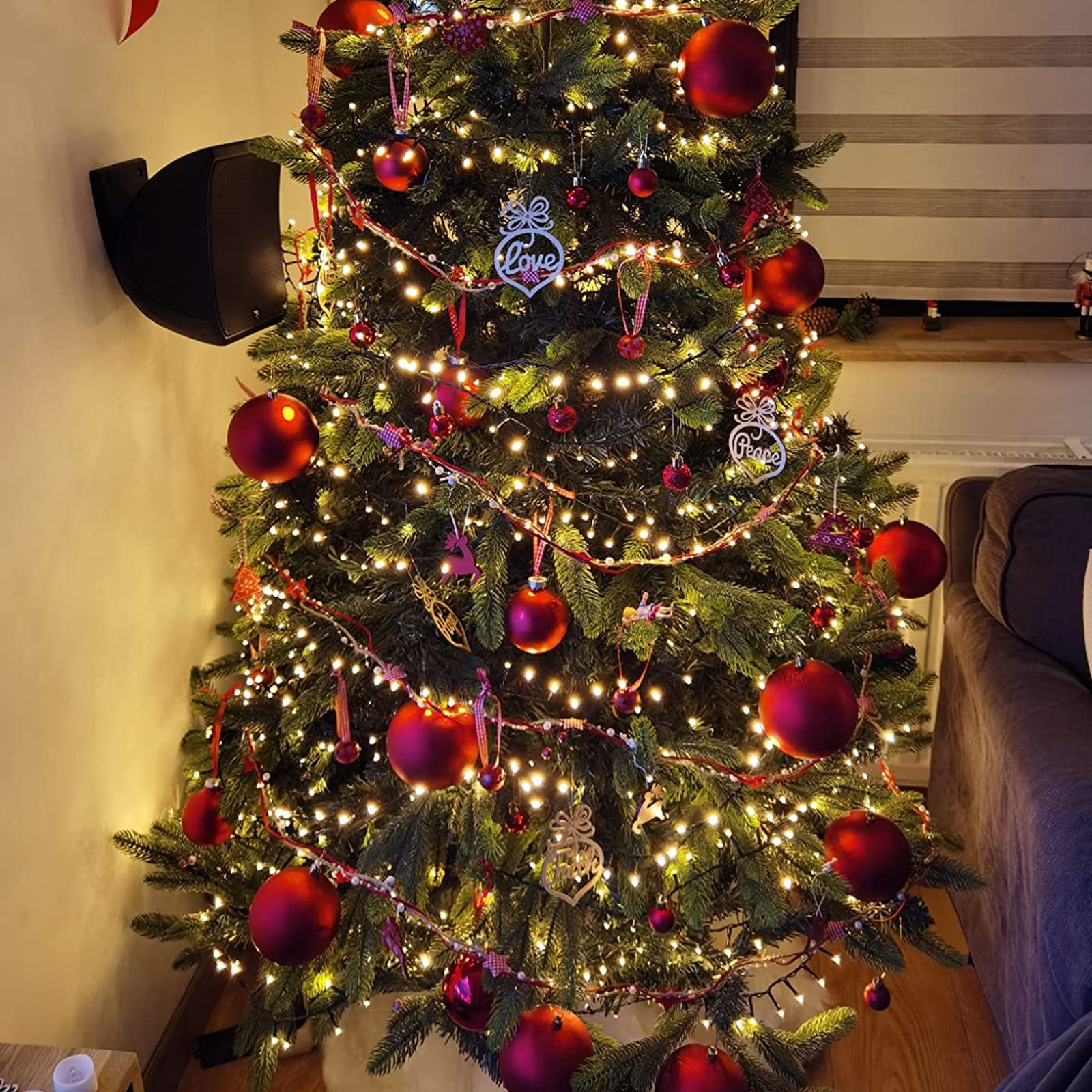 Areker 82Ft 1000Led Christmas Lights Outdoor Indoor  Green Wire Christmas String Lights Plug In  Ultra Bright 8 Modes Waterproof Fairy Lights For Xmas Tree Party Wedding Decoration  Warm White