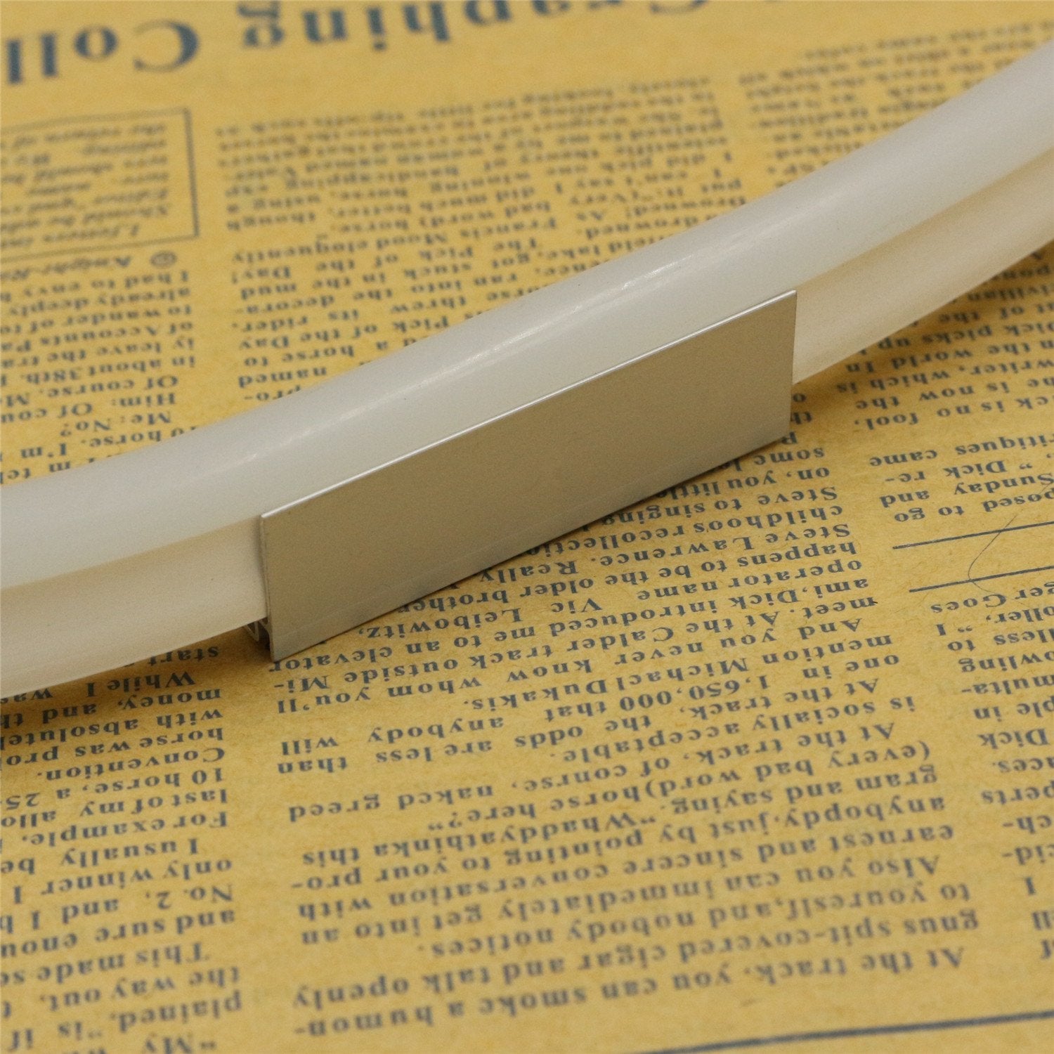 Iekov 30Pcs Led Neon Light Hooks