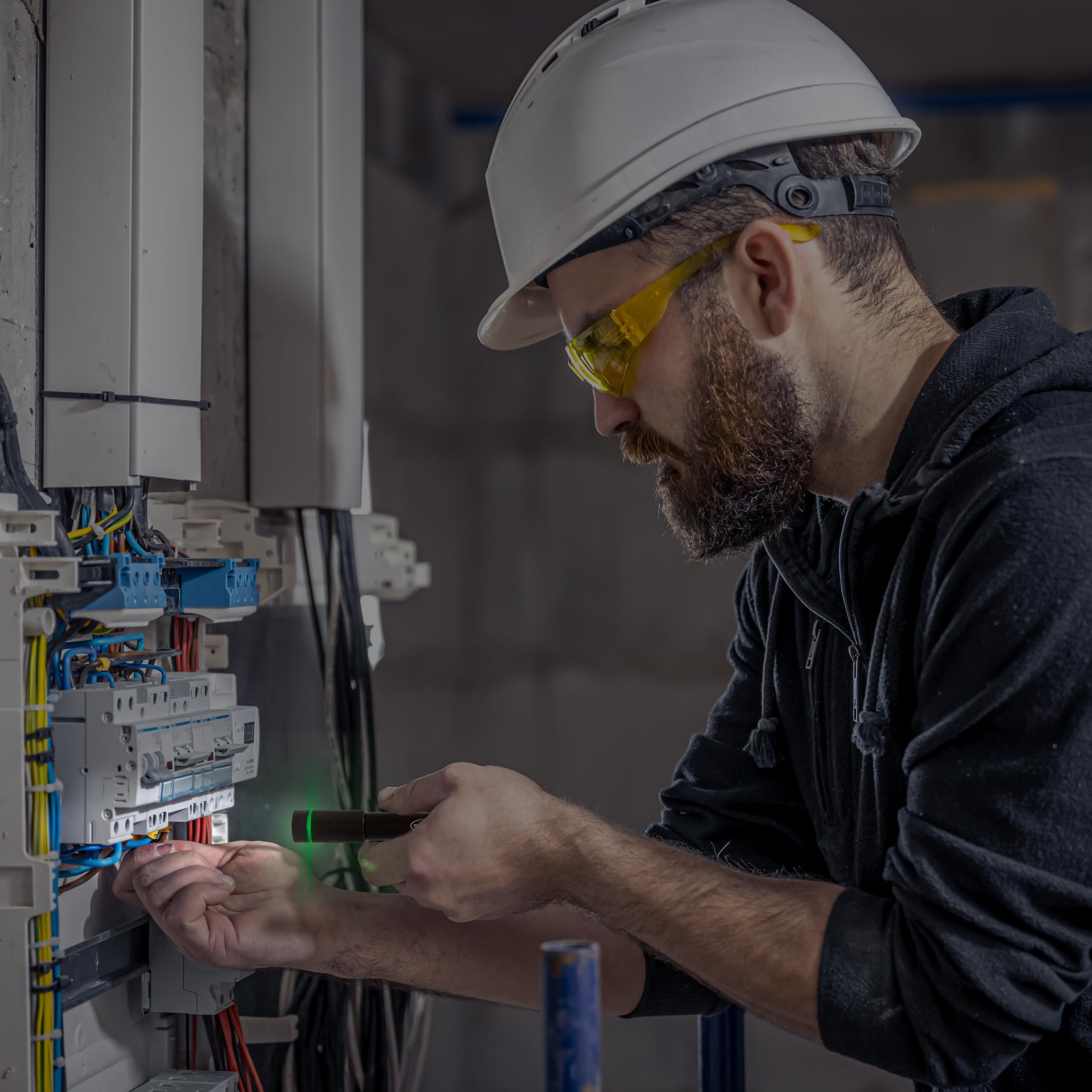 Police Security - Aura-Rs Flashlight - 260 Lumens - Water Resistant