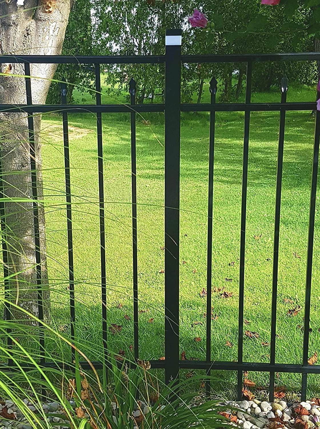 Ouyangl Solar Led Fence Post Cap For Wrought Iron And Aluminum Or Garden, Solar Fence Lights White Light, For Garden, Yard, Path