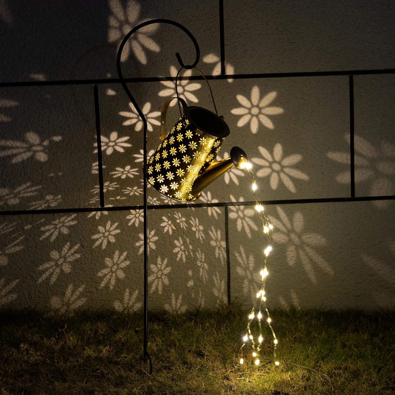 Garden Decor Solar Lights Outdoor Large Hanging Waterproof Watering Can Landscape Lights Outside Decorations For Yard Front Porc