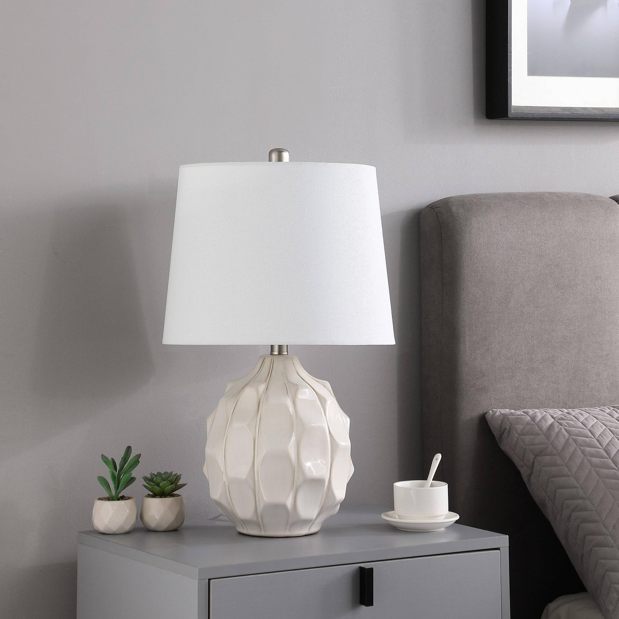 HomeRoots Ceramic Table Lamp, 21.75 x 13 x 13 in., Off White Drum Shade, Model 524251, Cream Finish