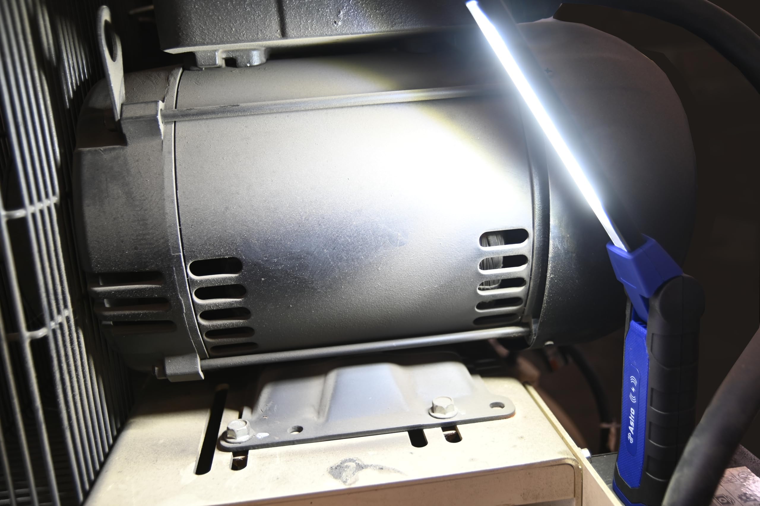OTRIEK Astro Tools 52SLMAX Folding Double-Sided LED Slim Light - 750x2 Lumen, Wirelessly Rechargeable