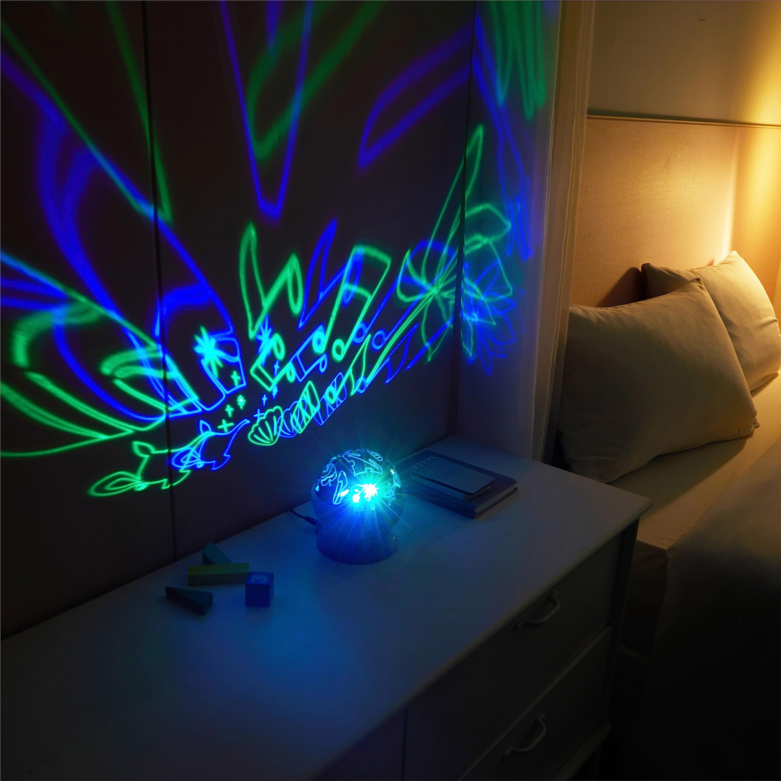 Idea Nuova Disney Princess Rotating LED Projection Kids Lamp, 4.88"x4.88"x5.5", Pink Nightlight, Model K321717
