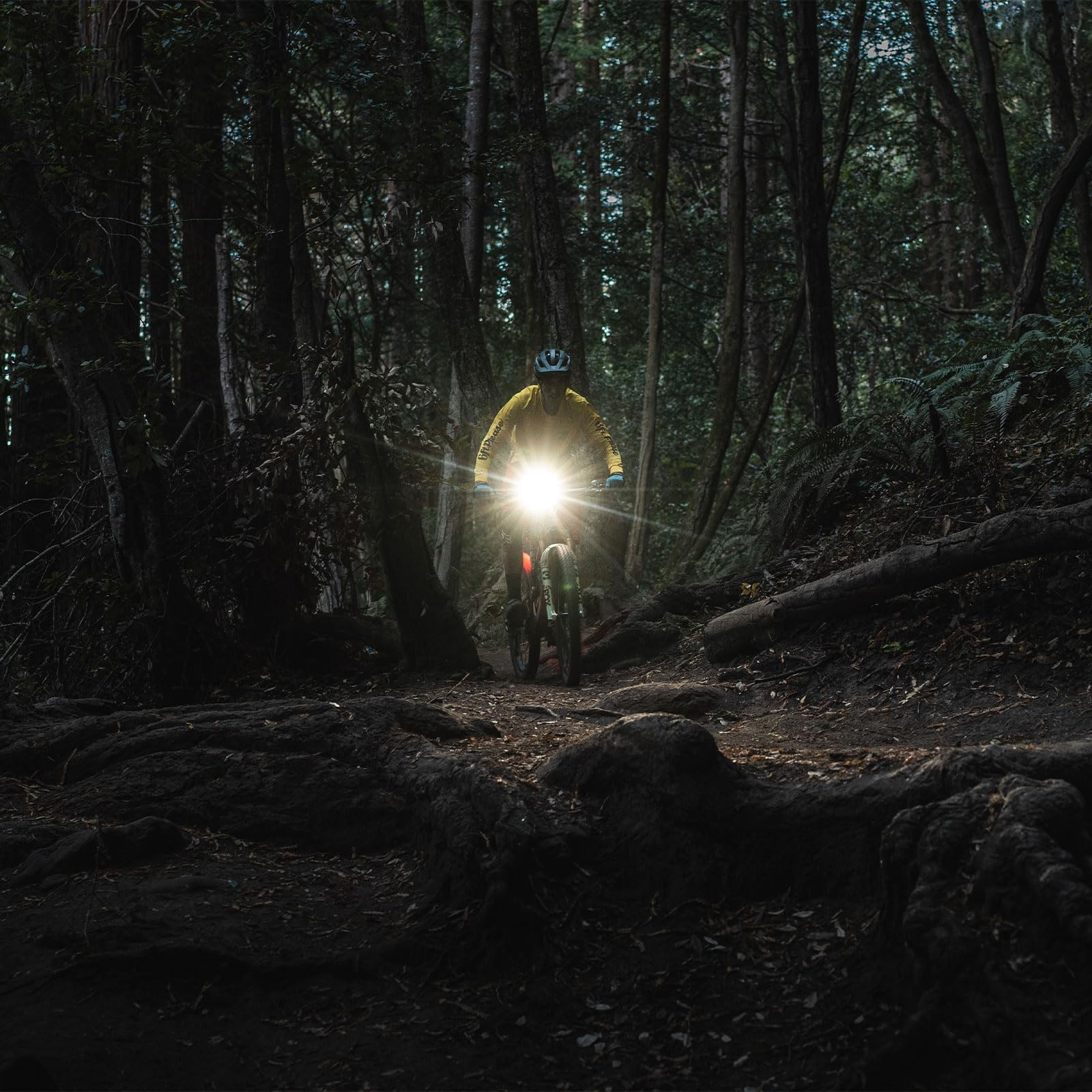 Lezyne Super Drive Bicycle Micro Usb Rechargeable Ipx7 White Led Front Light With Multiple Solid & Flash Modes | Integrated Sili