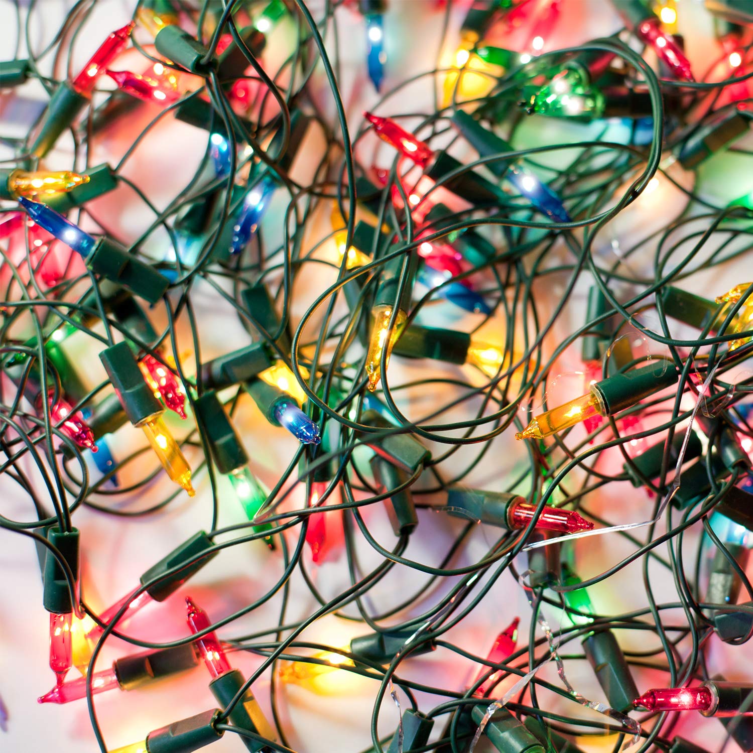 200 Count 2.5V Christmas 50/100/150/200 Count Mini Incandescent Wire String Lights Replacement Bulbs Indoor/Outdoor Christmas Lights Decorations For Home Xmas Tree (Green Base With Colorful Bulb)