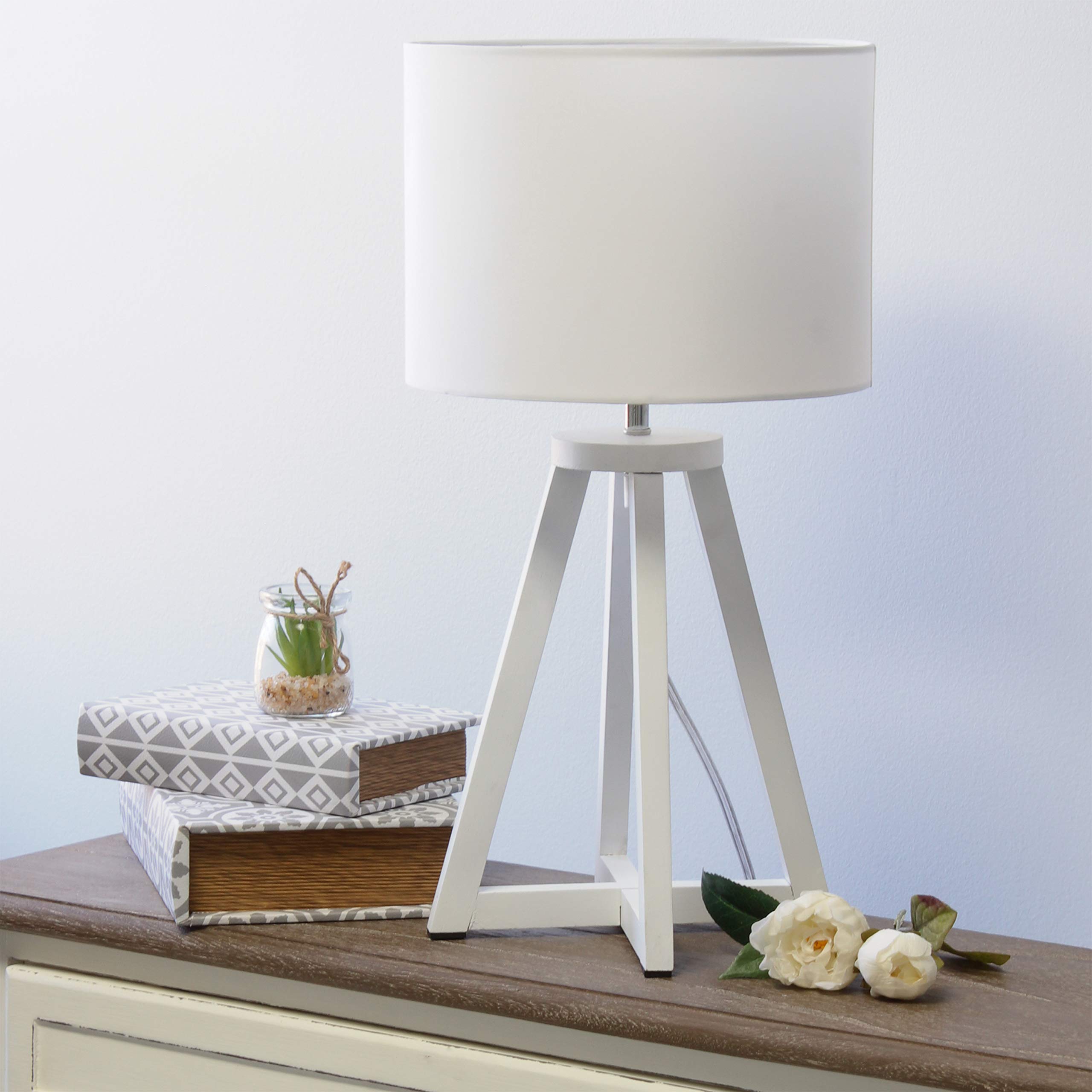 Simple Designs Lt1069-Wow Interlocked Triangular Wood Fabric Shade Table Lamp, White/White