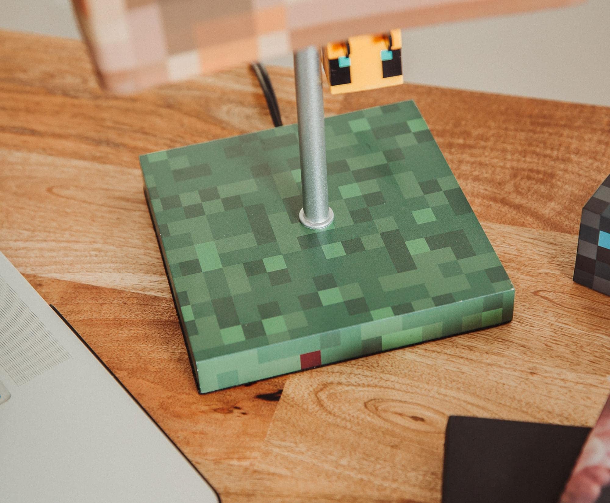 Minecraft 3D Bee Nest Desk Lamp | LED Mood Light | One Size | Plastic | Model RBF-16698-C | Perfect for Kids Room & Playroom Decor
