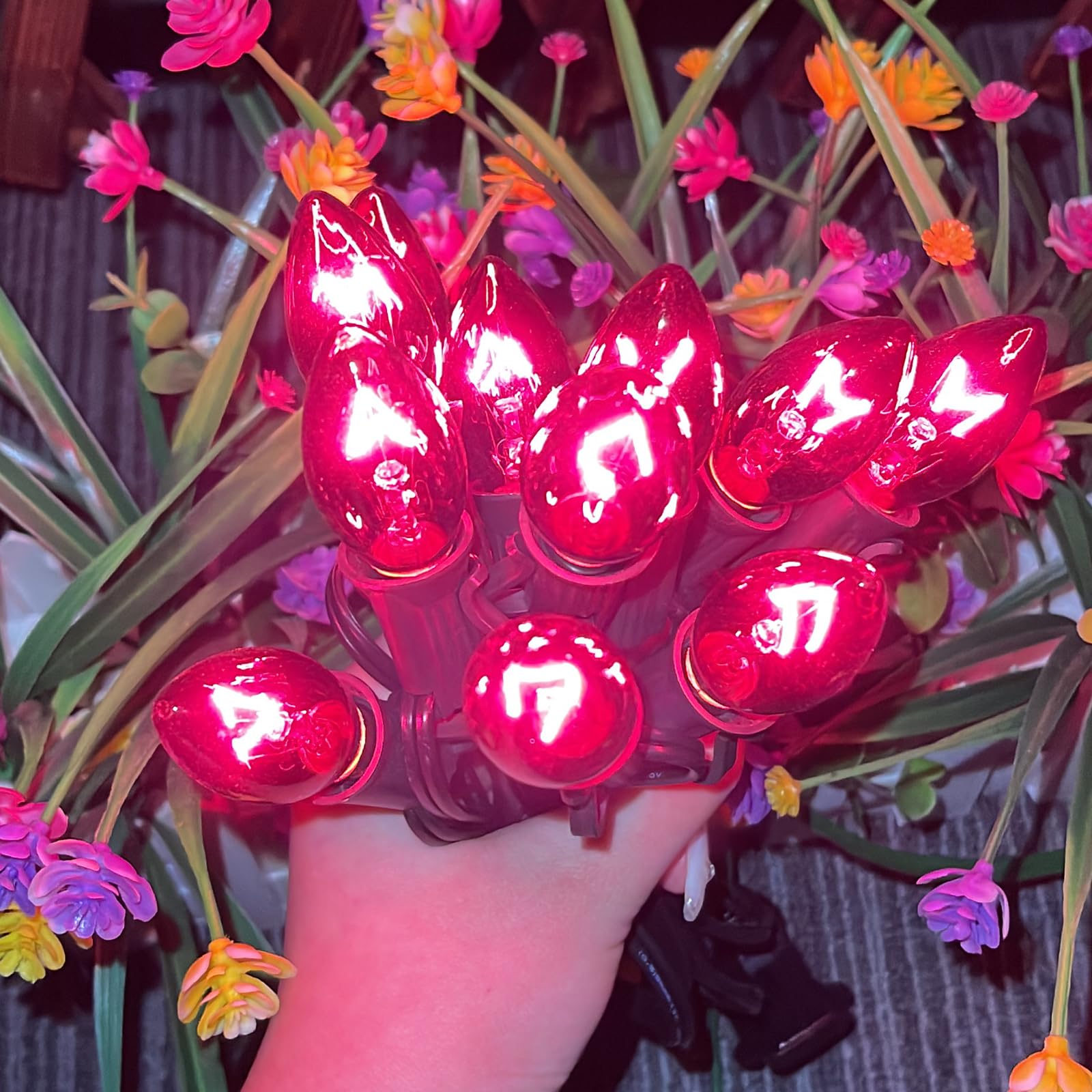 Oviejo 25 Pack C7 Halloween Black Replacement Bulbs, 5W Dark Purple Light Bulbs Perfect For Indoor/Outdoor Halloween, Christmas And Party String Lights C7/E12 Candelabra Base