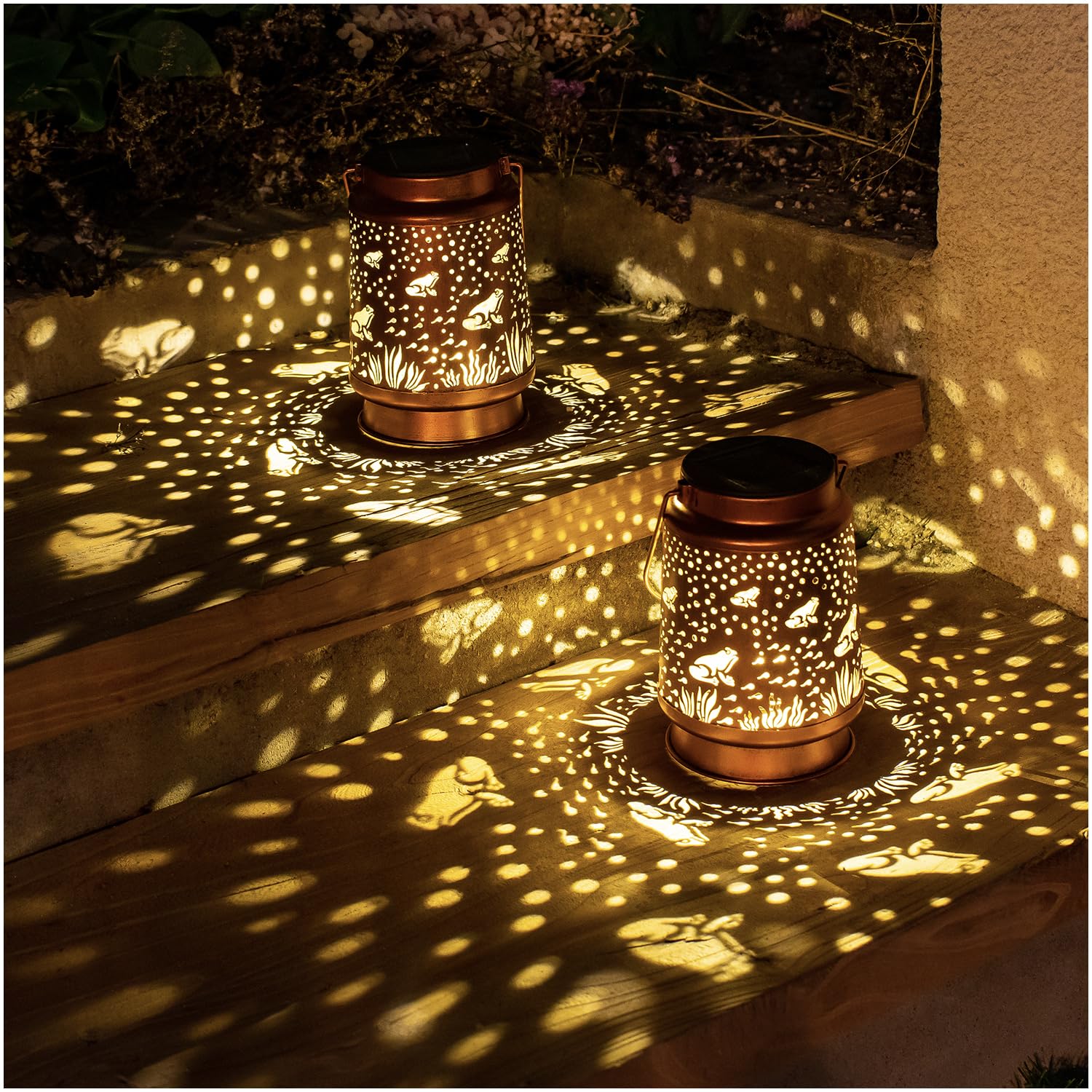 EZTZEN Frog Solar Lanterns - Waterproof Metal LED Lights for Outdoor Garden Decor, Patio, Lawn, and Pathway - Brown