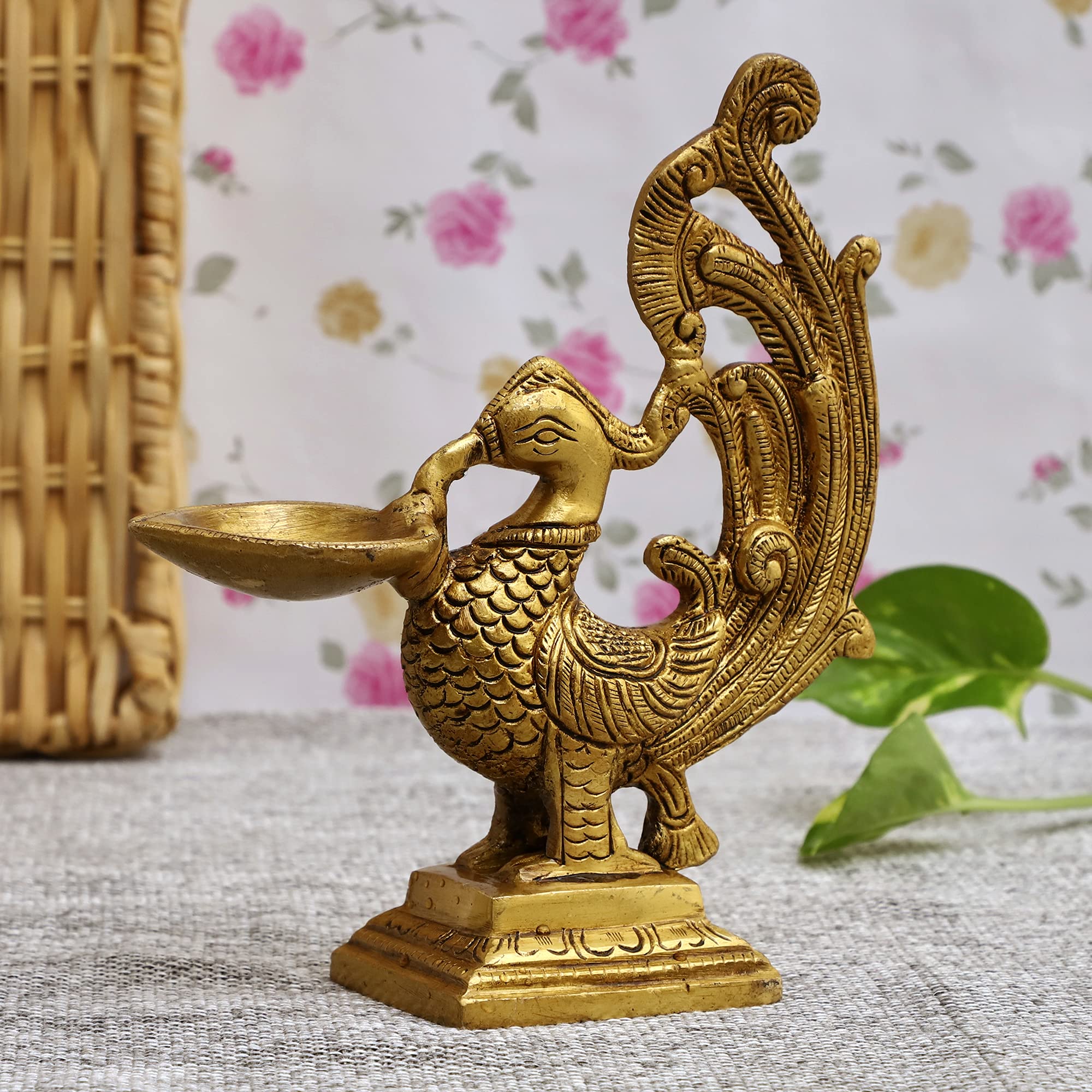 Jaszz Art Brass Peacock Diya (9 inches and 800g) Ethnic Design Handmade Curved Oil Wick Antique Deepak Lamp for Home Decor Templ