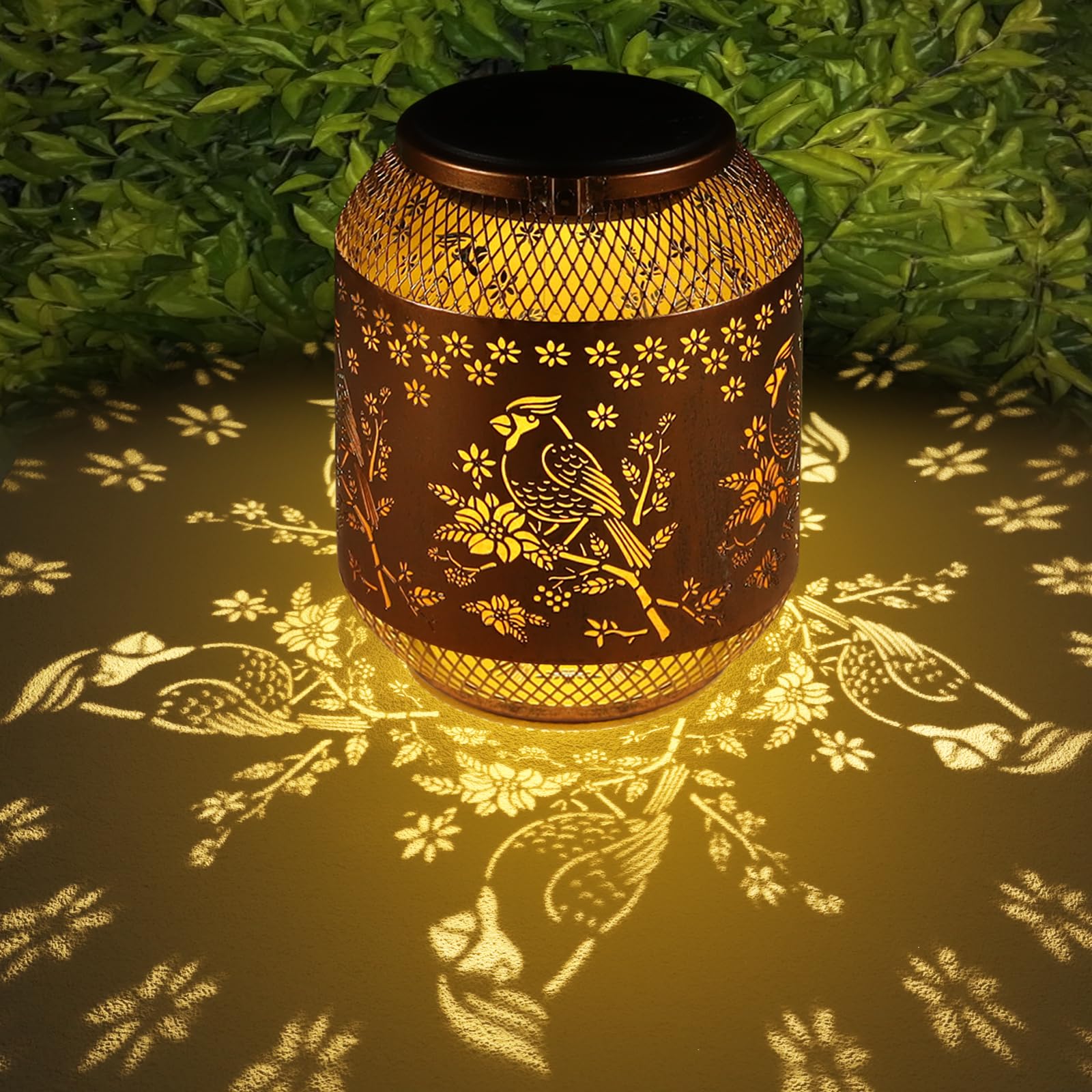 Cardinal Solar Lanterns Outdoor Hanging Cardinal Garden Decorative Christmas Lantern Birthdays Gifts for Women Mom Grandma Metal