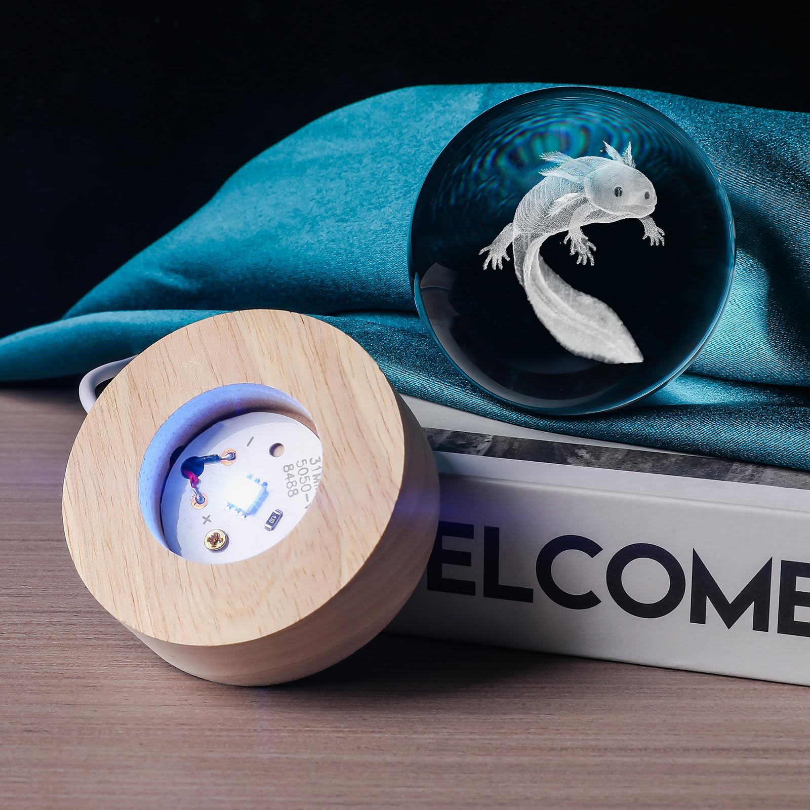 Qianruna 3D Axolotl 60Mm Crystal Ball Axolotl Night Light Lamp Toy Gifts For Women Wife Girlfriend Mom Couple Her Axolotl Figuri