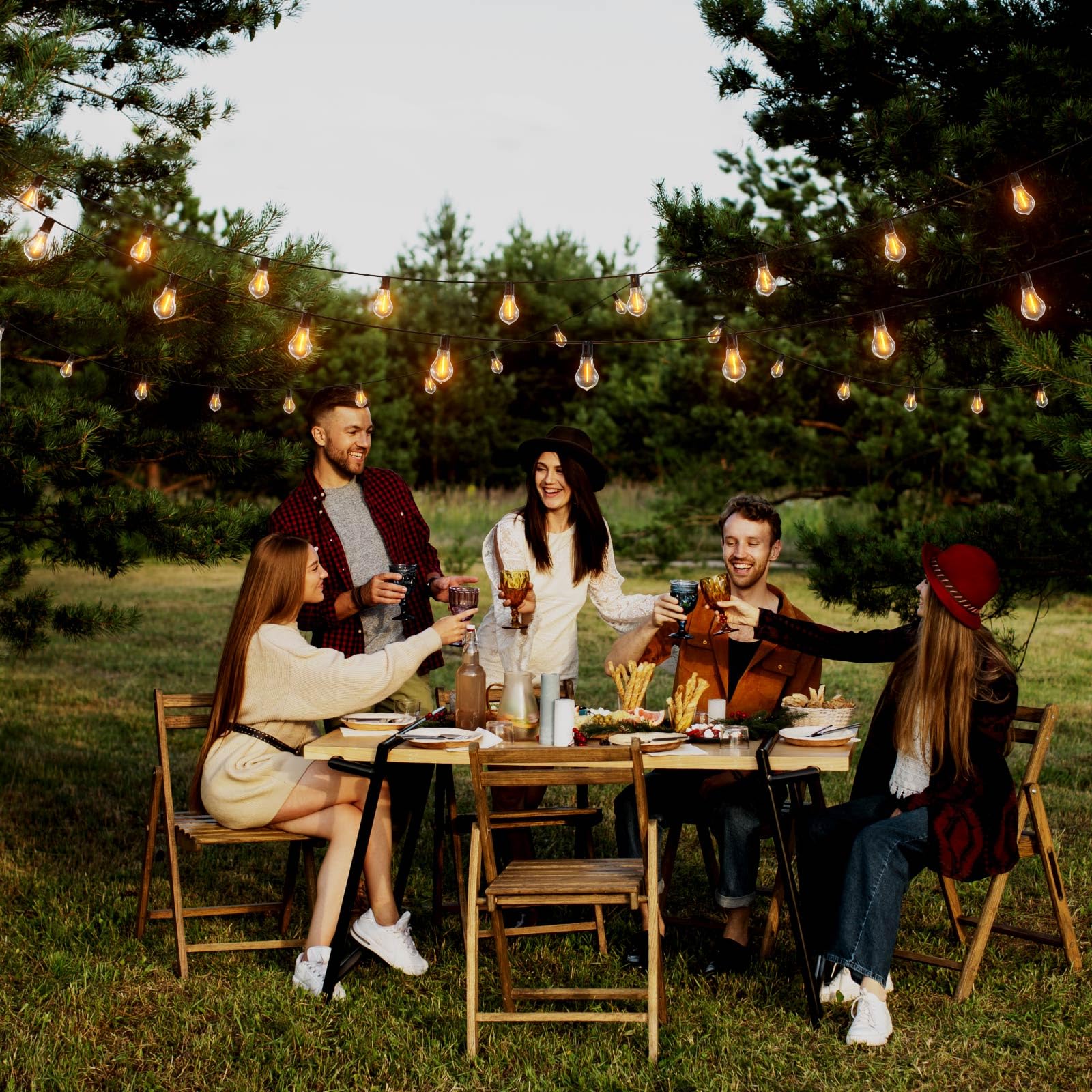 Meidaoduo Outdoor String Lights, 400FT Waterproof, 2200K A39 Warm Yellow Bulbs, Model US200100-TX20B0-A39R122, 4Pack