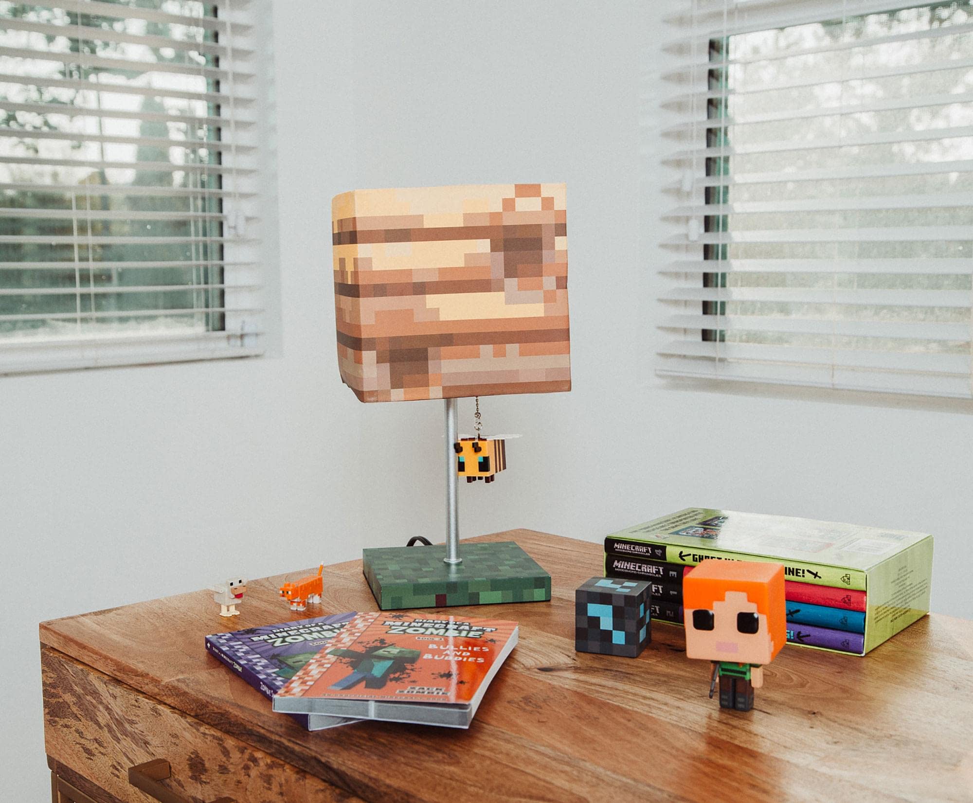 Minecraft 3D Bee Nest Desk Lamp | LED Mood Light | One Size | Plastic | Model RBF-16698-C | Perfect for Kids Room & Playroom Decor