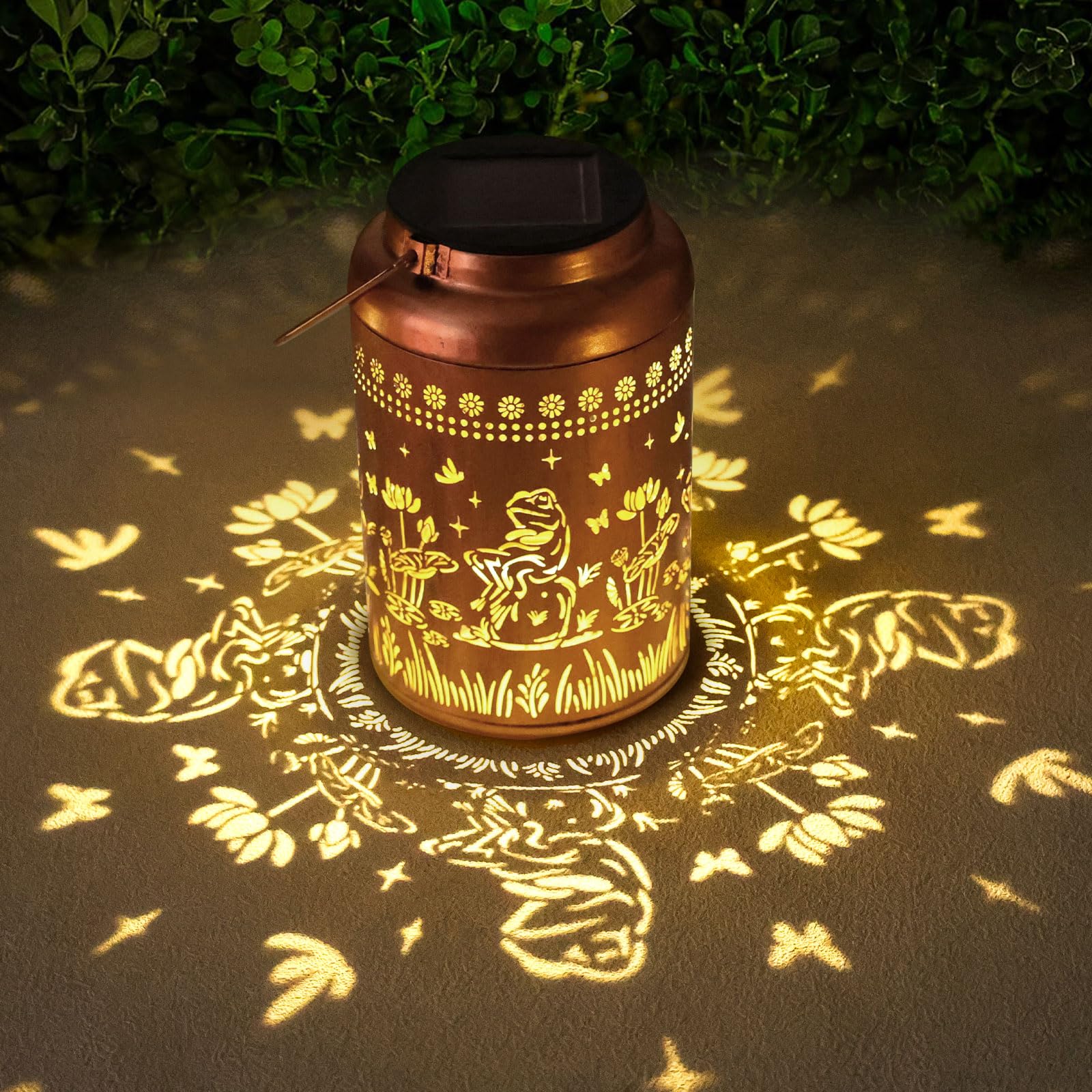 Solar Lanterns Outdoor Waterproof Frog Lazy Pattern Solar Lights Metal Lantern Christmas Garden Frog Decor Art Housewarming Gift