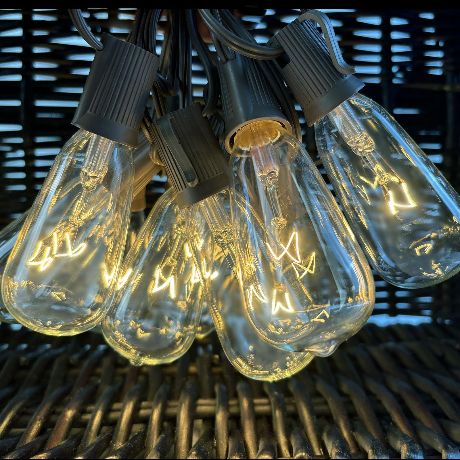 Jasneniebo 10-Pack Edison Replacement Light Bulbs, 7W E17 Screw Base St40 Replacement Clear Glass Light Bulbs For Outdoor Patio