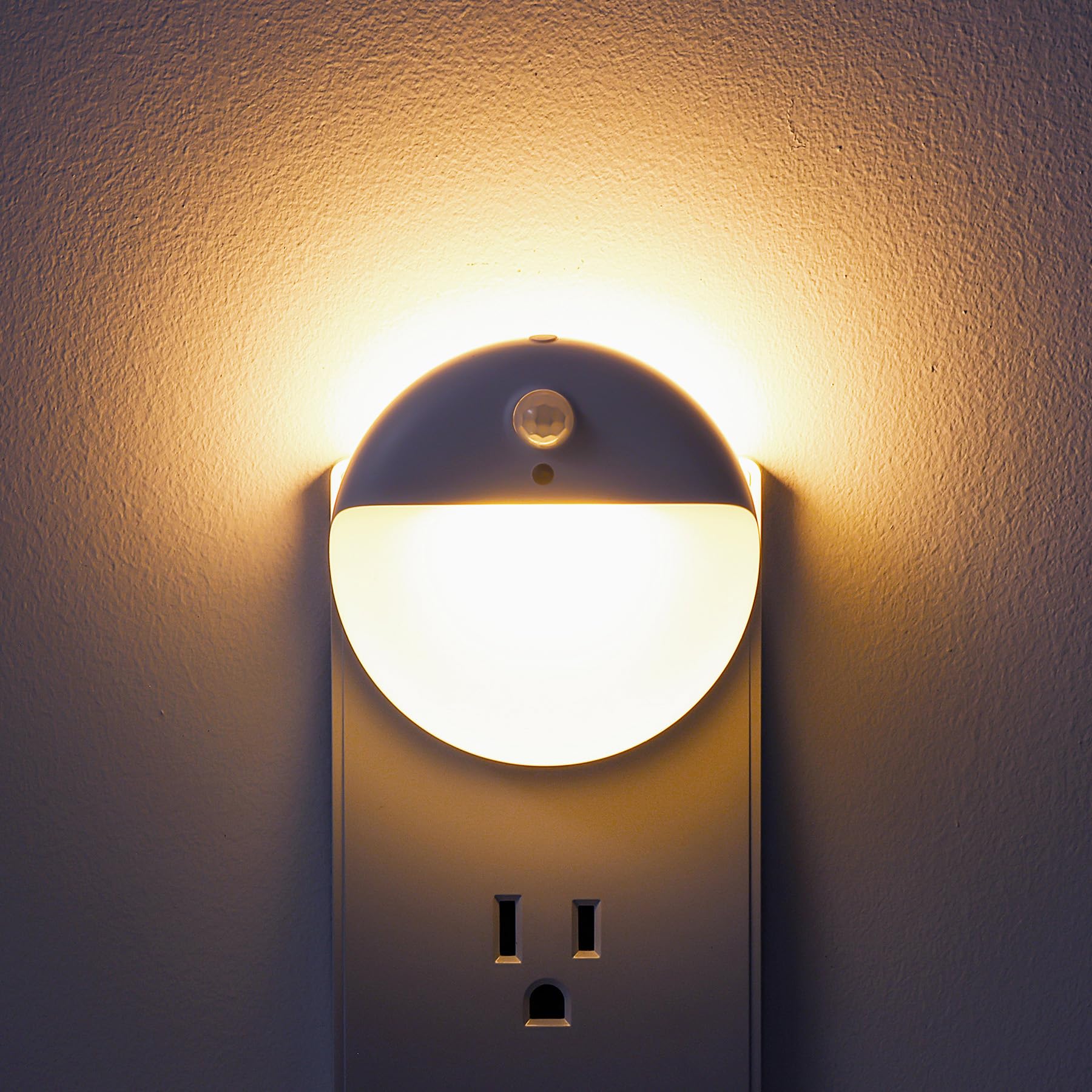YUNLEX 2 Pack Plug in Night Light with 3 Lighting Ways, Stepless Dimming, Light Sensor, Warm White Nightlight for Bathroom, Hall