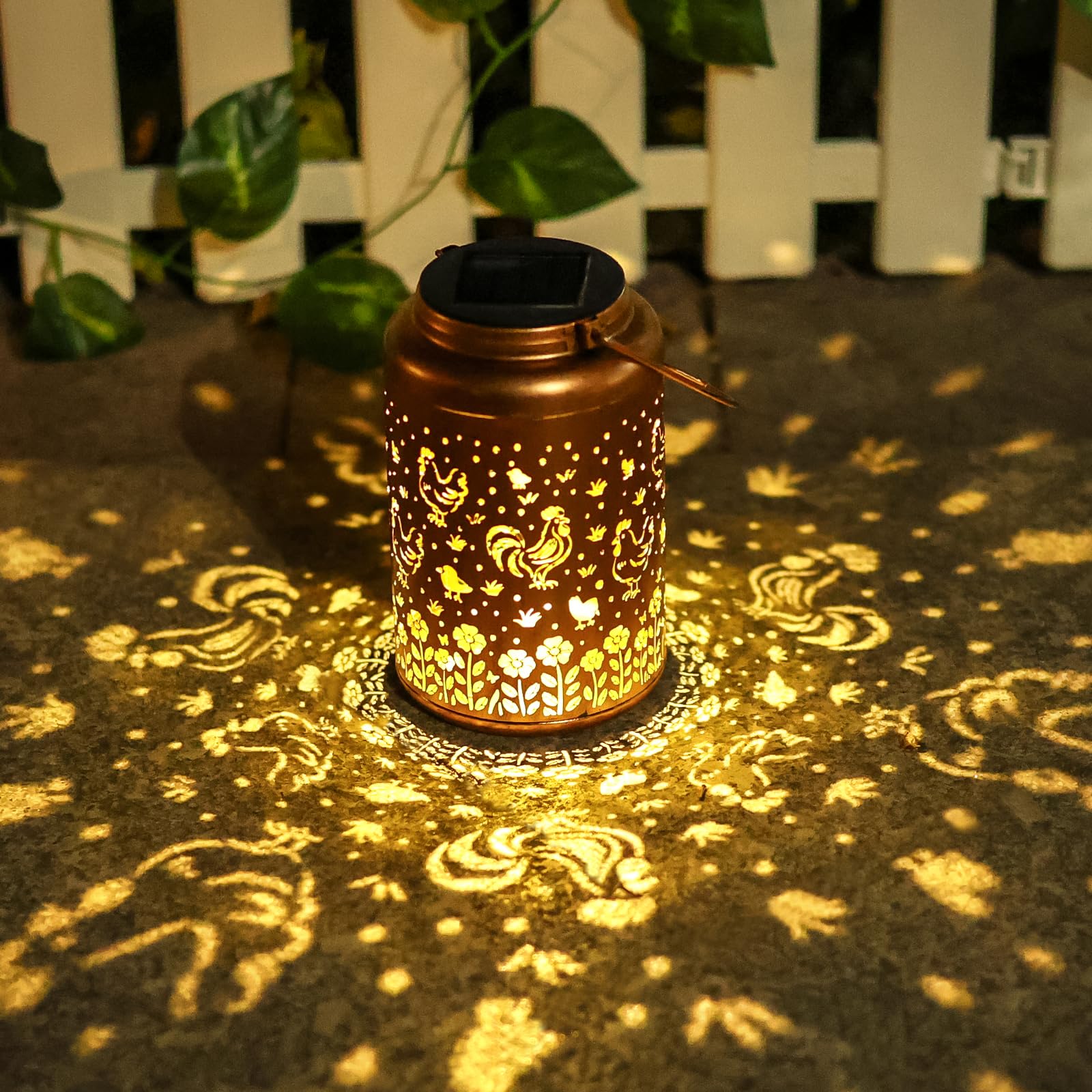 Chicken Solar Lanterns Outdoor Hanging Waterproof Solar Lights Gifts For Women Men Mom Outside Metal Decoration For Garden  Porch  Lawn Yard  Patio  Landscape