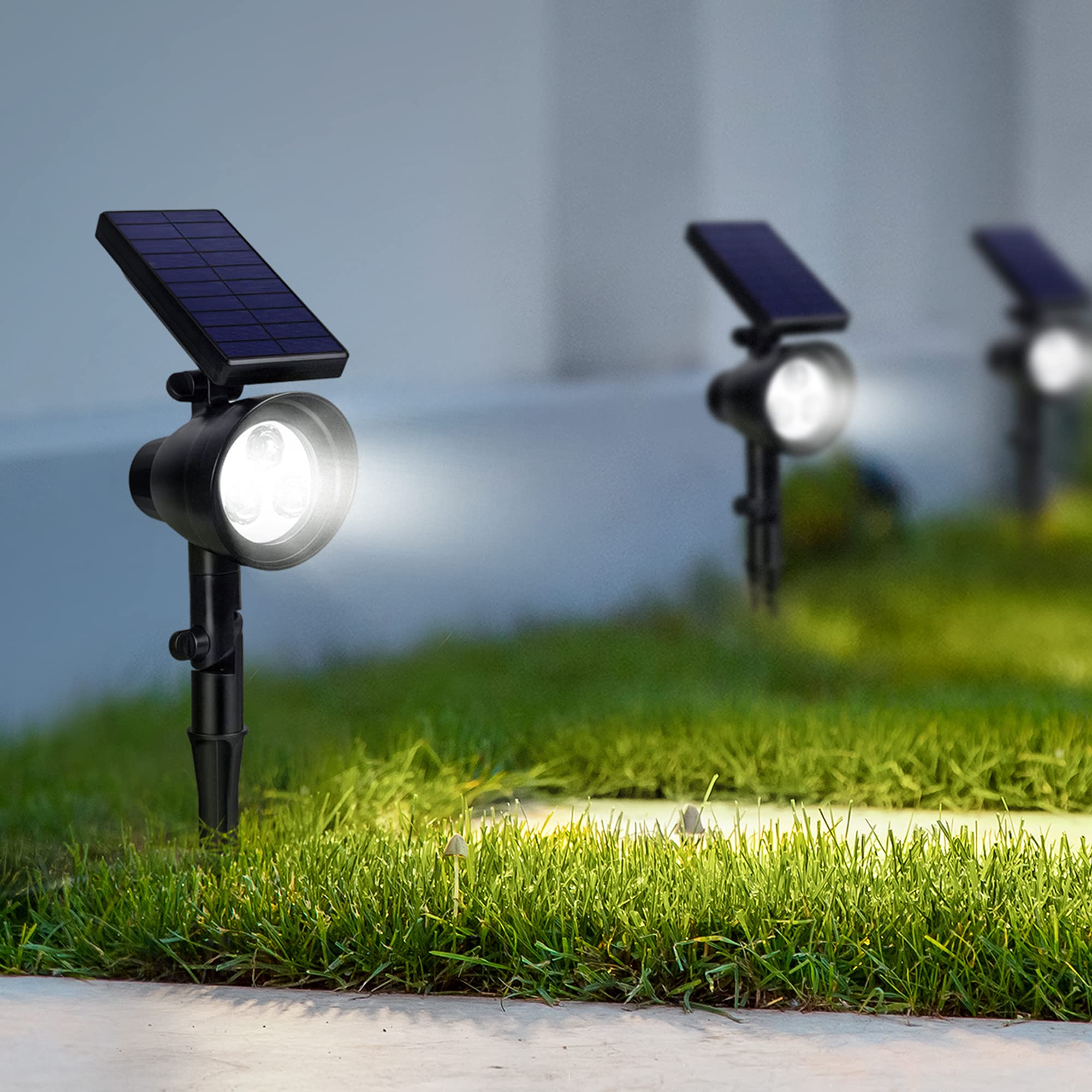 InnoGear Solar Spotlight