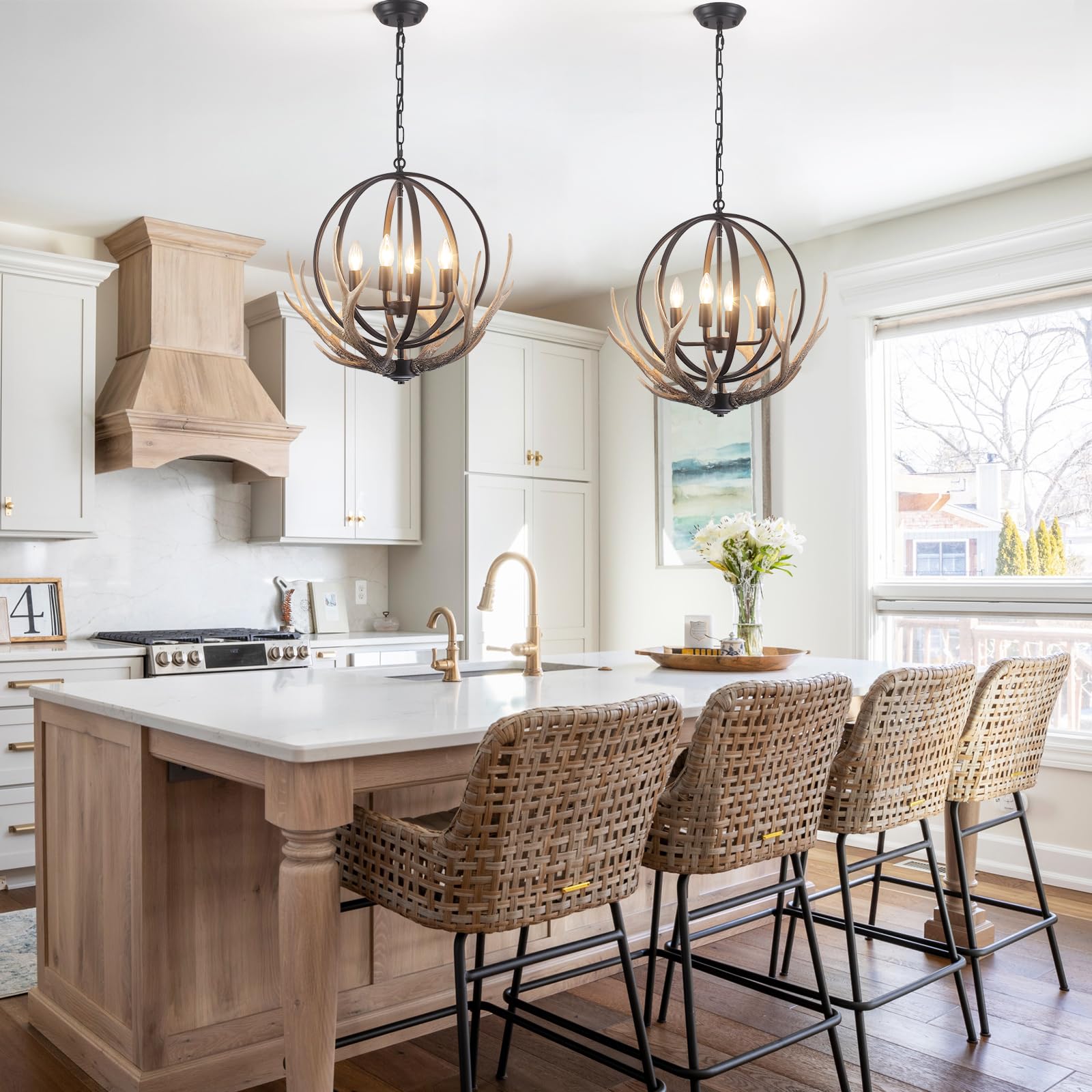Antler Chandelier 4-Light Farmhouse Rustic Chandelier For Dining Room Light Fixture With 4 Resin Deer And Metal Globe Chandelier