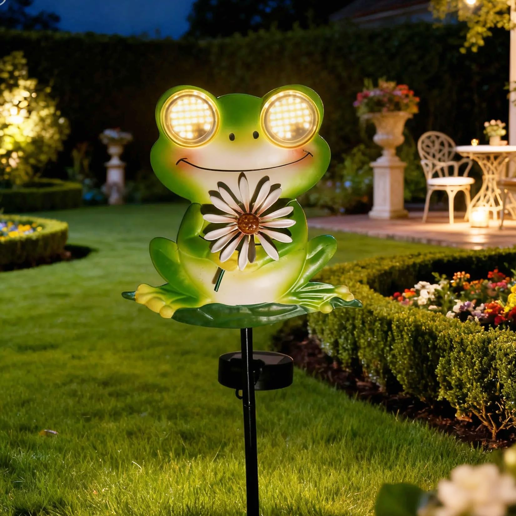 esgarden LEDs Dynamic Eyes Solar Stake Lights for Garden Frog Garden Gifts Metal Warm White Stakes Lights for Lawn Ornaments  Yard Art  Pathway  Patio Decorations Gift for Mom Dad Grandma