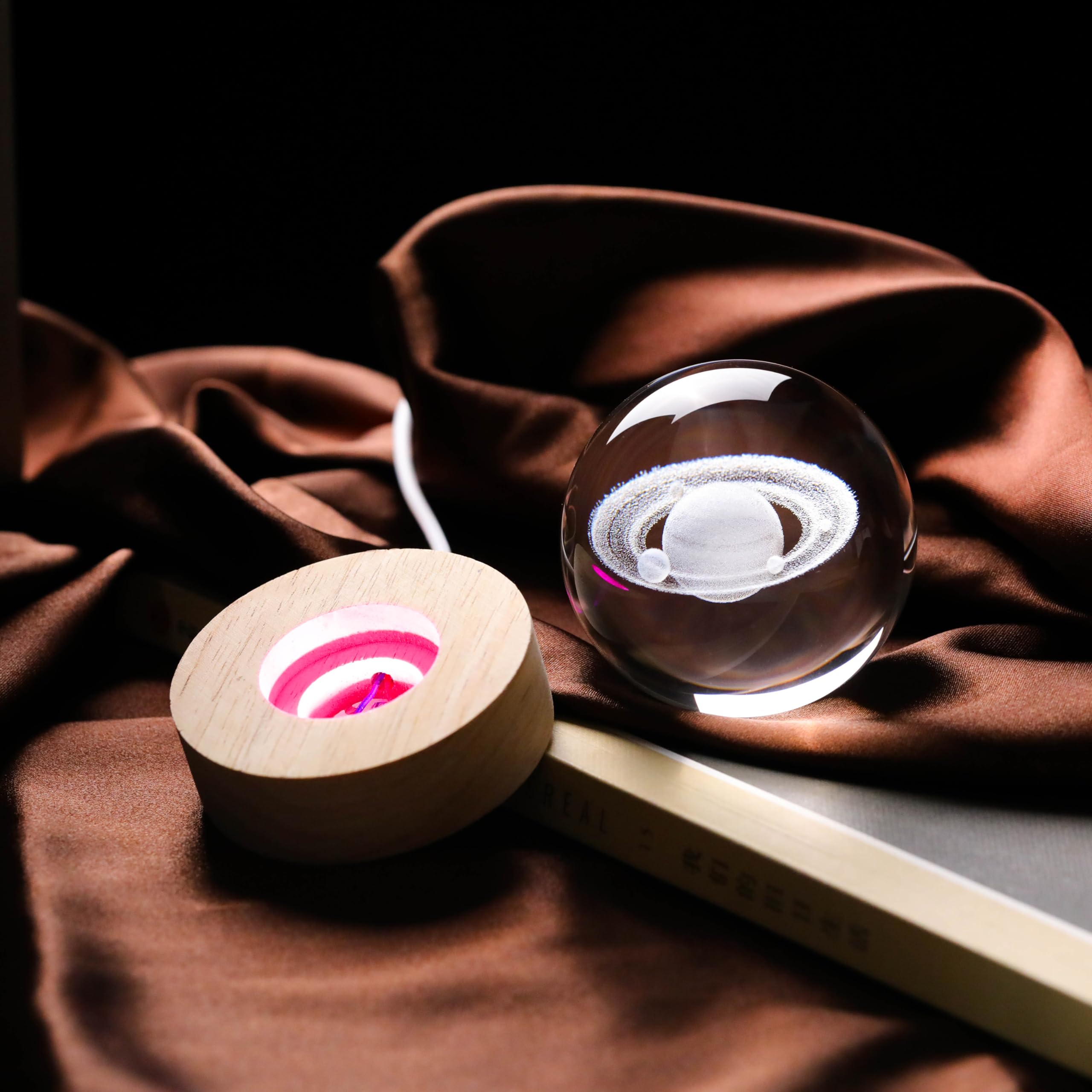 Precious Memorial 3D Saturn Crystal Ball with LED Touch Base, Crystal Material, Saturn Color, Decorative Astronomy Gift