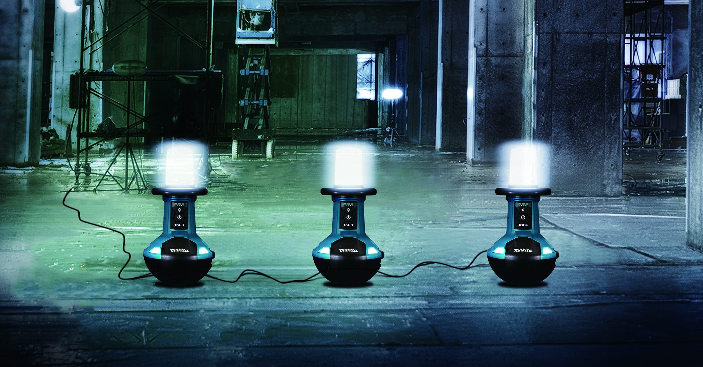 Makita Dml810 18V X2 Lxt Lithium-Ion Cordless Upright L.E.D. Area Light, Light Only