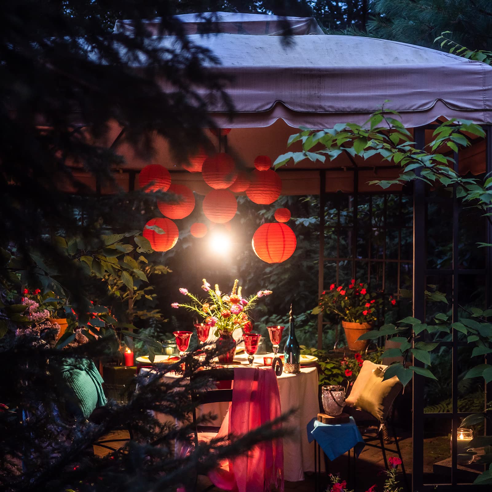 Red Paper Lanterns - 25 Piece Set - Red Party Decorations For Birthdays, Weddings And Special Occasions By Avoseta