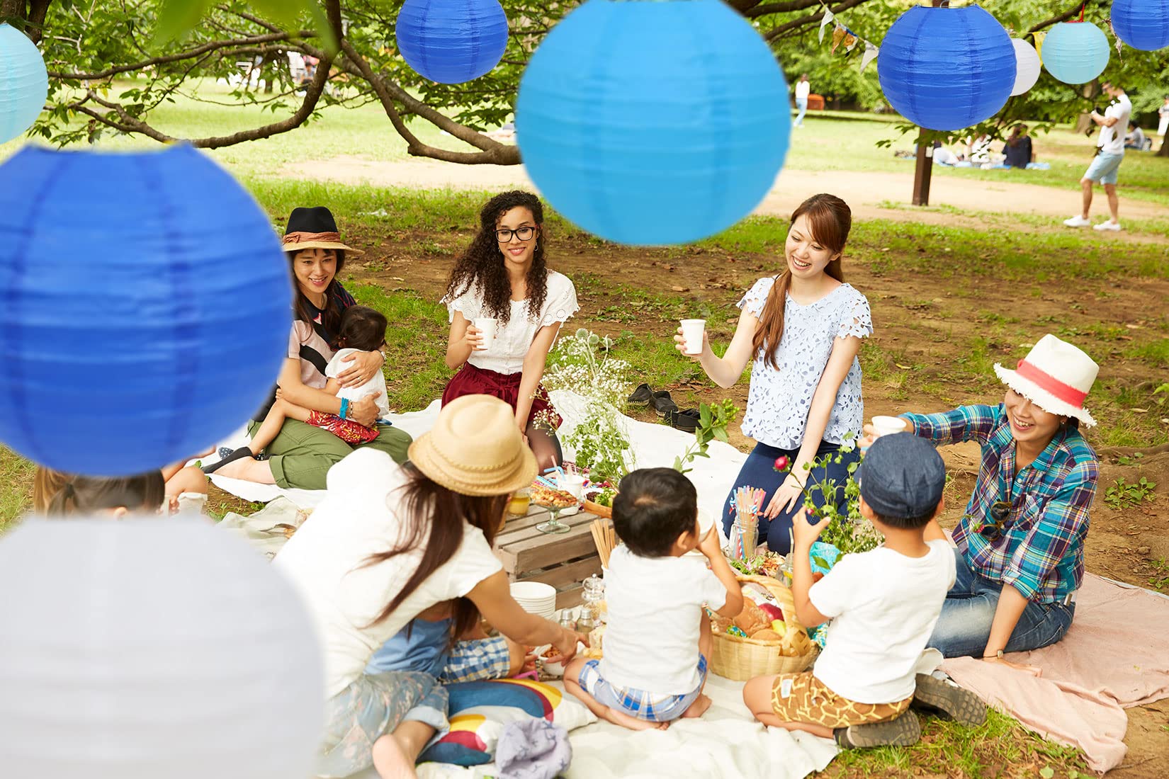 Lurico 16 Pcs Blue/White Paper Lanterns (Size Of 4   , 6   , 8   , 10   ) - Chinese/Japanese Paper Hanging Decorations Ball Lant