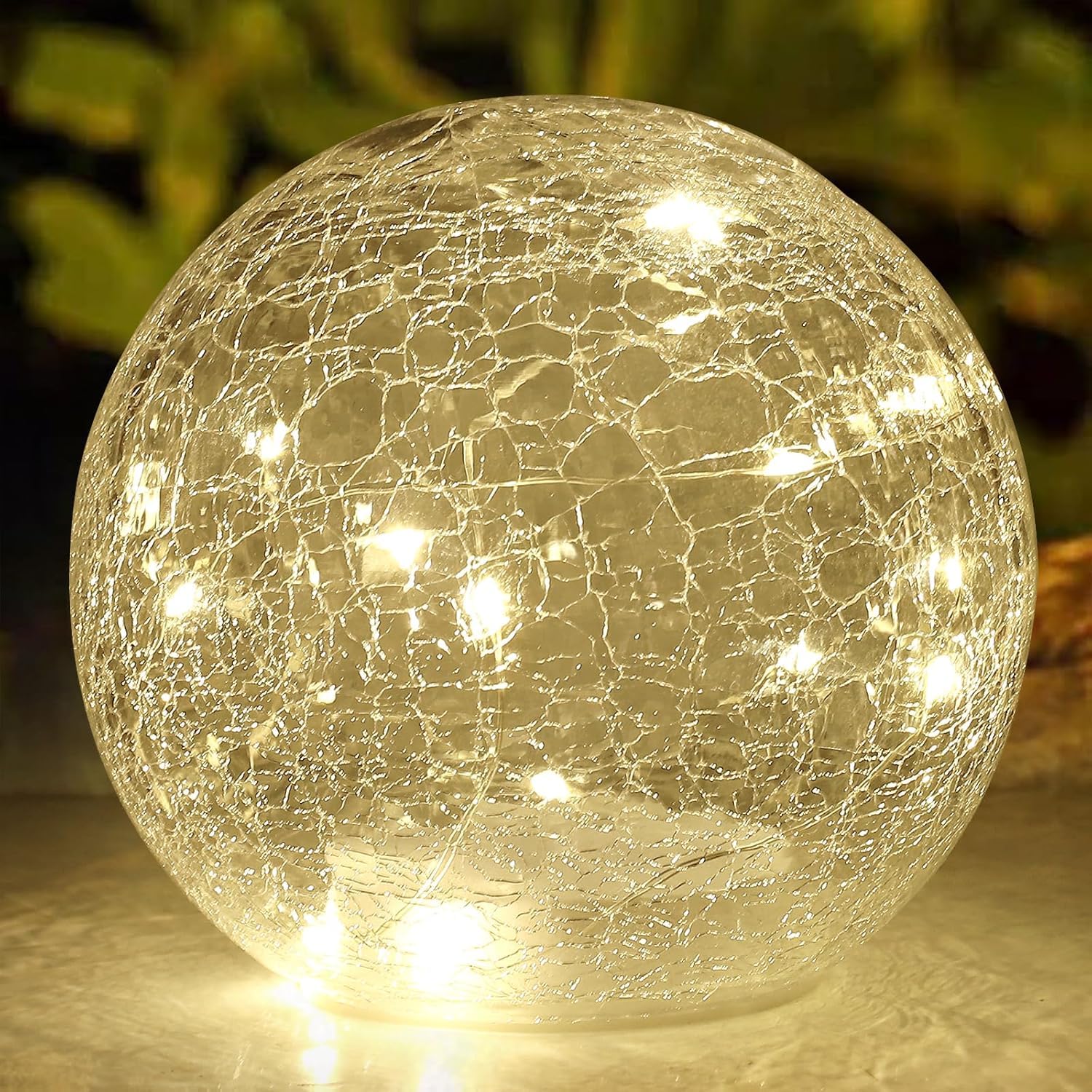 6 Inches Crackle Globe LED Lamp Battery Operated with Timer, Gold Mercury Crackled Glass Ball Light with Bottom Switch for Festi