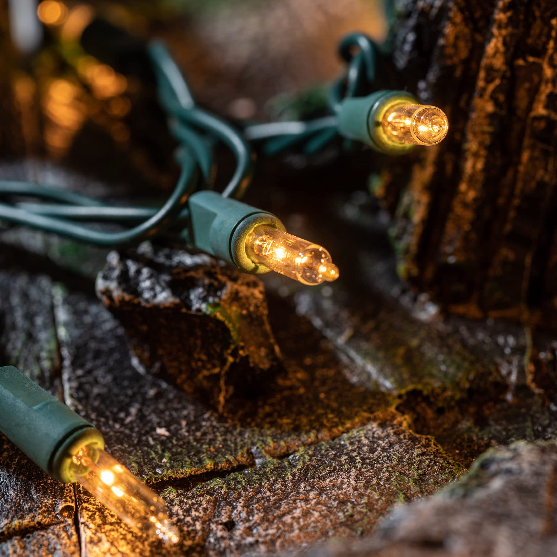 Yuletime 200 Clear Christmas Lights With Green Wire, Pack Of 2 Strands Of 21 Ft 100 Count Ul Certified Incandescent Mini String