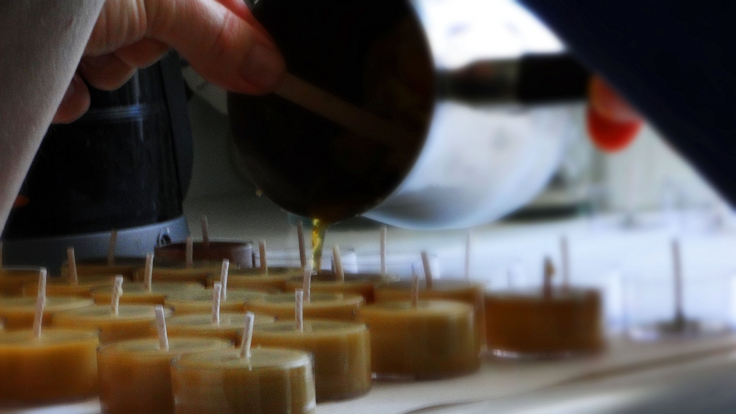 Bcandle 100% Pure Beeswax Tea Lights Candles Organic Hand Made Refills (No Cup) (6)