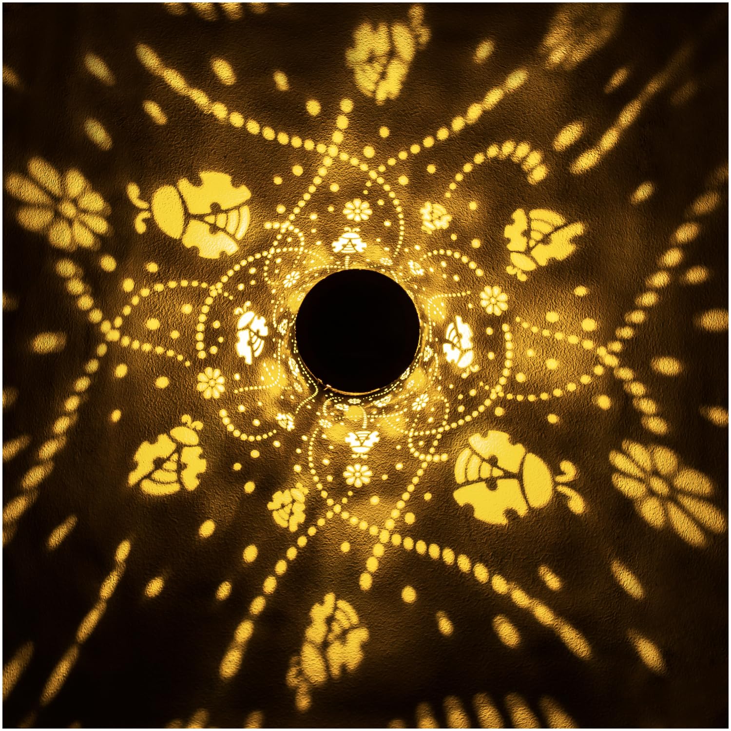 Ladybug Solar Lanterns Outdoor Waterproof Hanging Solar Lights Ladybug Gifts For Women Men Metal Decorative Led Ladybug Lanterns For Garden Decor,Yard,Patio,Lawn,Tabletop,Pathway,Landscape