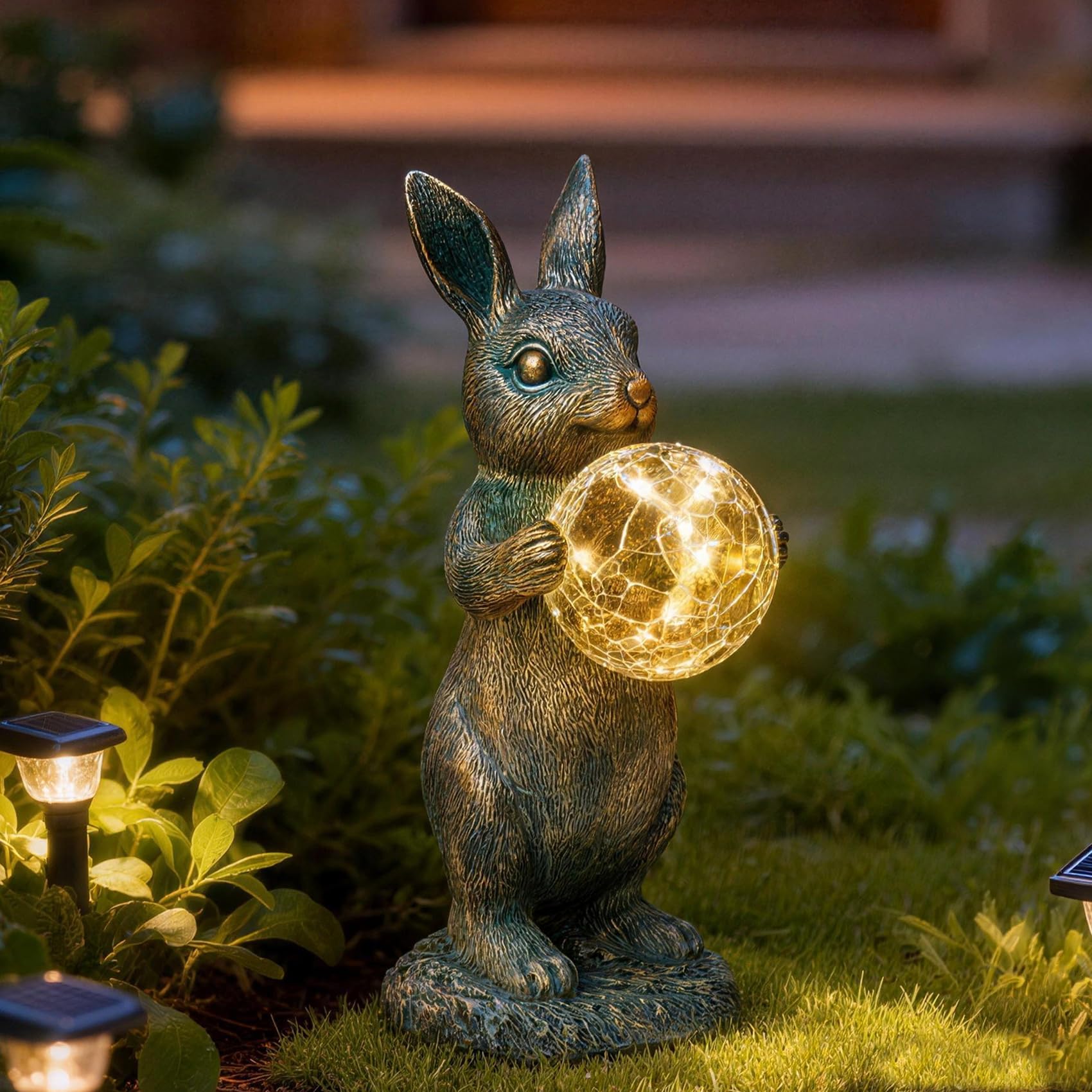 zuzuzen Solar Rabbit Statue with LED Lights, Outdoor Garden Decor, Bunny Figurine for Patio Yard, Lawn Ornament, Easter & Housew