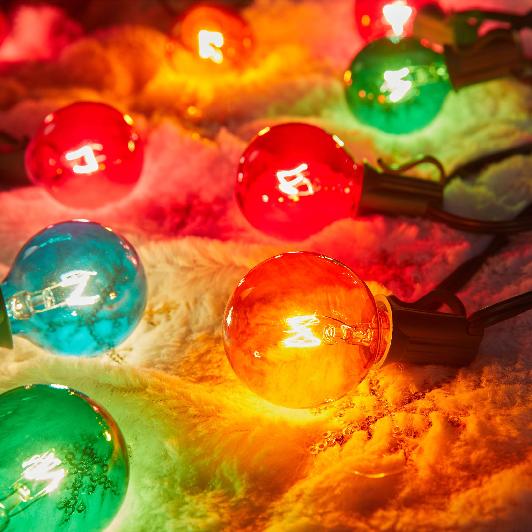 Brightown G40 Colorful Incandescent Bulbs, 5W E12 Candelabra Base, 25 Pack, Glass, Vintage Globe for Holiday Decoration
