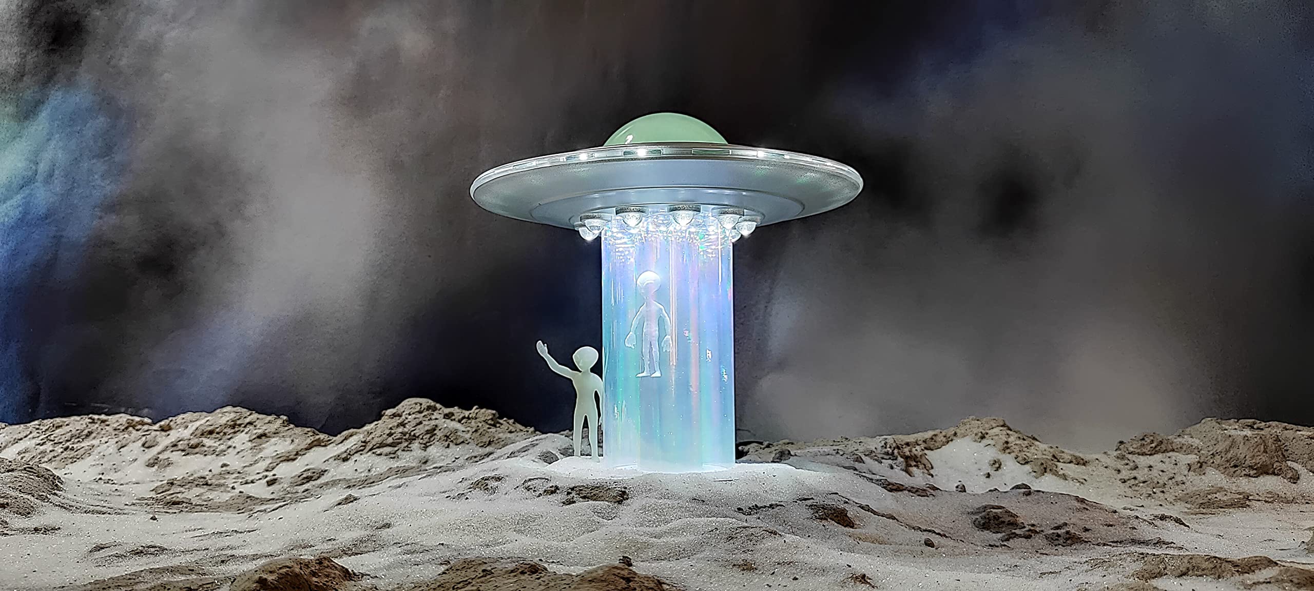 Wan Tai Alien Ufo Table Touch Lamp Led Alien Abduction Cool Unique Holographic D  Cor Color Changing Futuristic Gift Space Lover