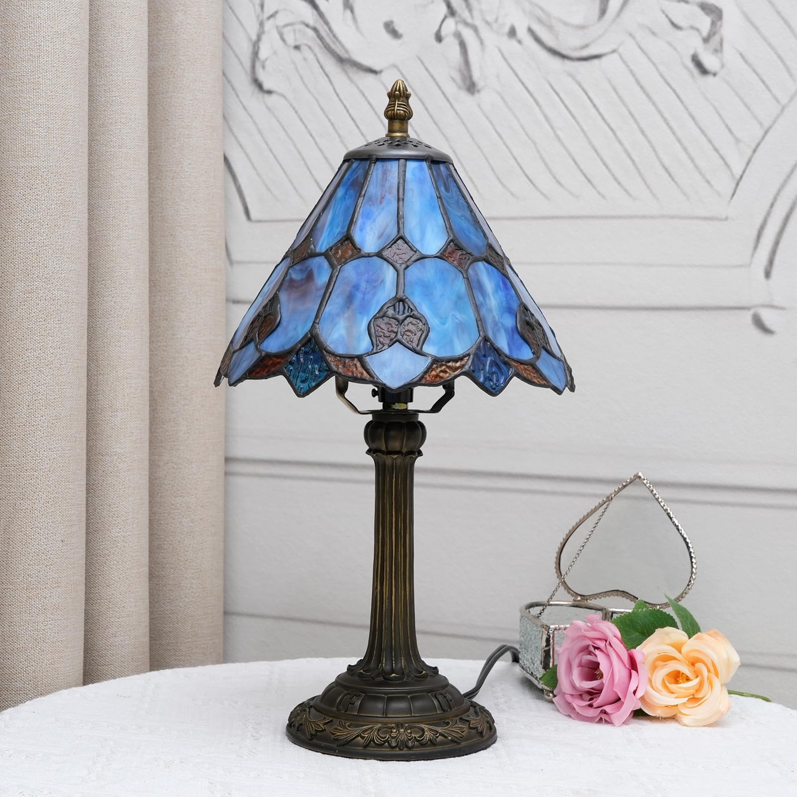 Wecrejoni Tiffany Lamp Bedside Table Lamp-Nightstand Stained Glass Lamp For Bedroom Dorm Living Kitchen  Aesthetic Cute Home Decor Gift (Ofu1157)