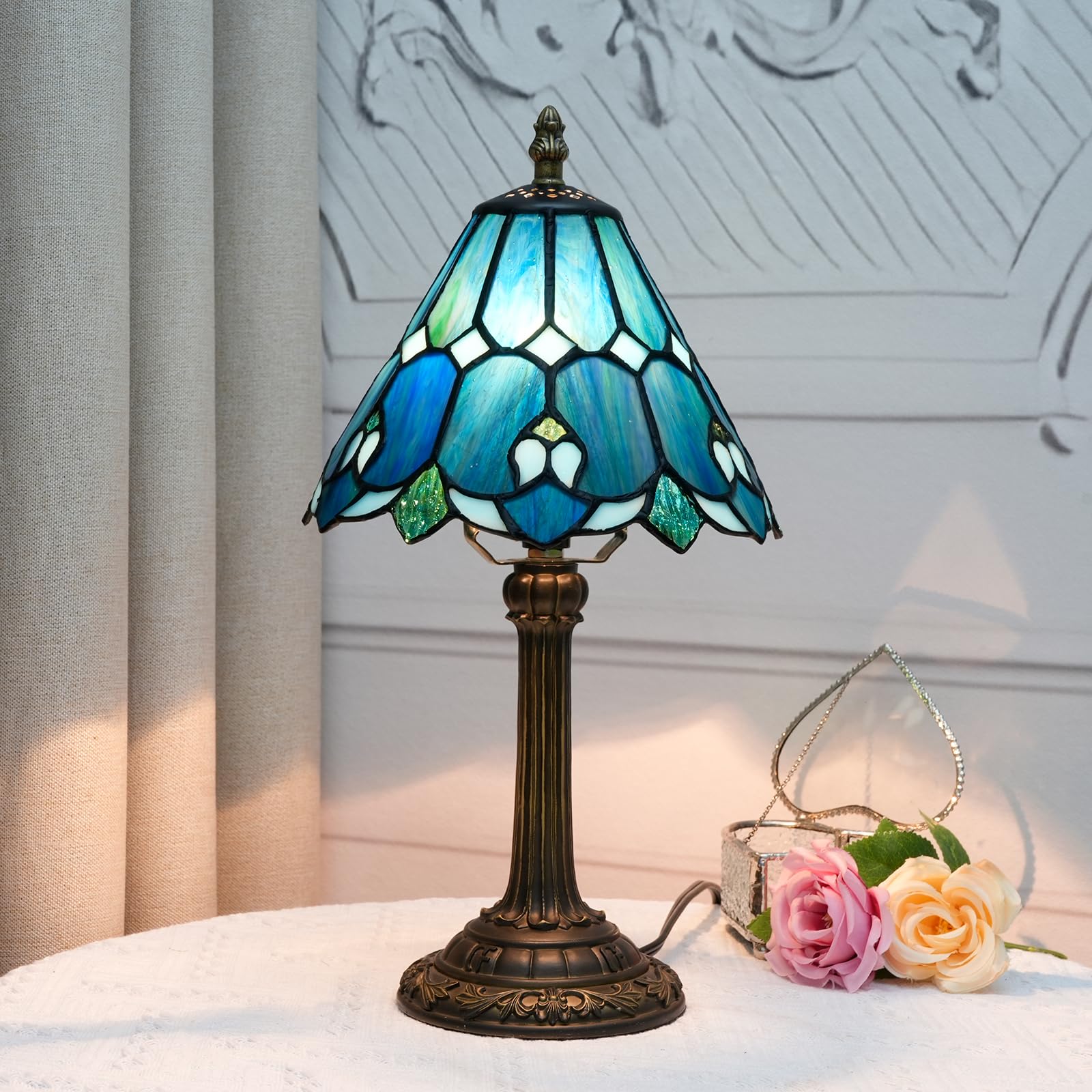 TIFLRIS Tiffany Small Table lamp Stained Glass Table Lamp Retro Blue Baroque Geometric Pattern Cute and Unique Bedside Table Bed