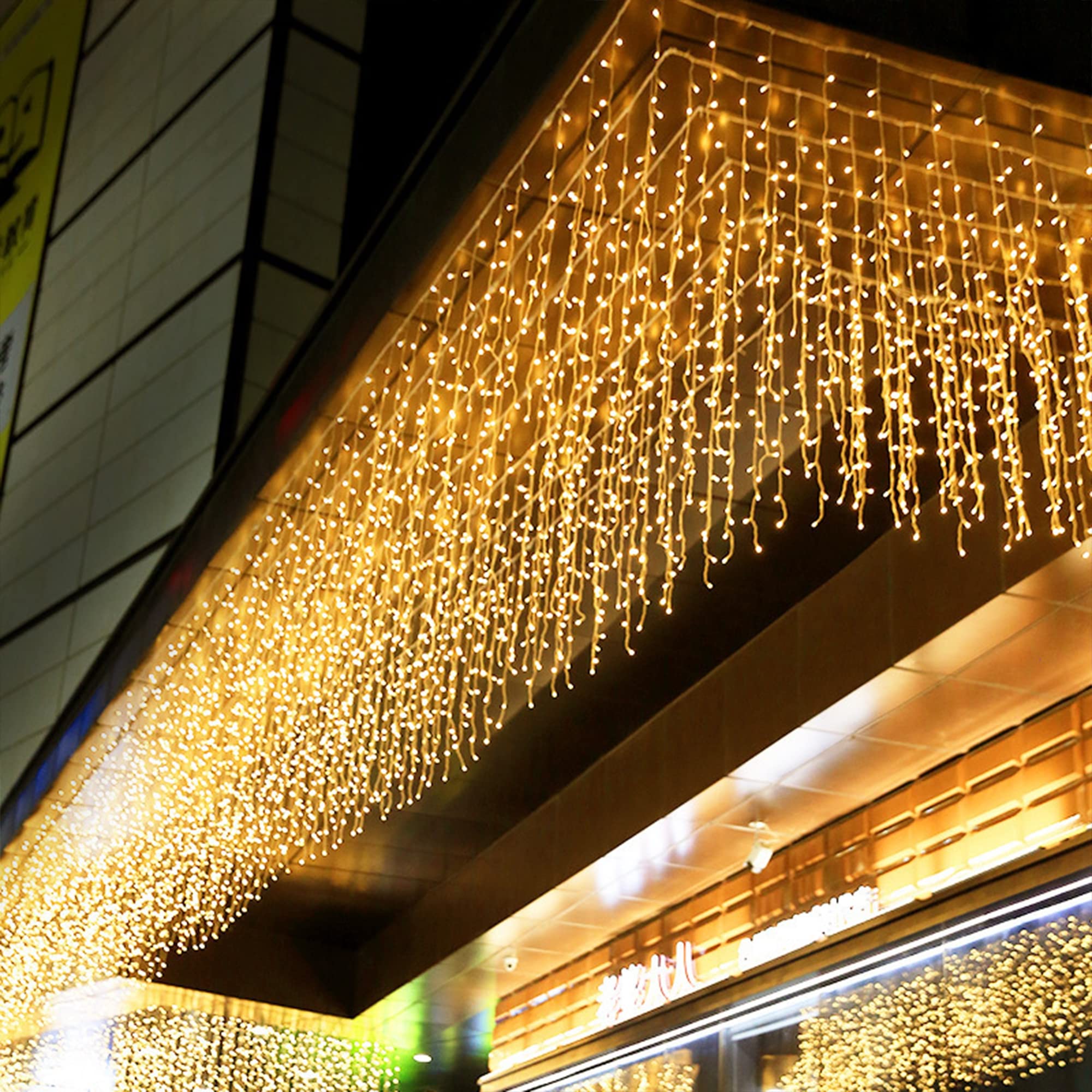 kemooie 400 LED Outdoor Curtain Lights, 26.2FTx3.3FT Hanging Curtain String Lights, Connectable 8 Lighting Modes Plug in for Chr